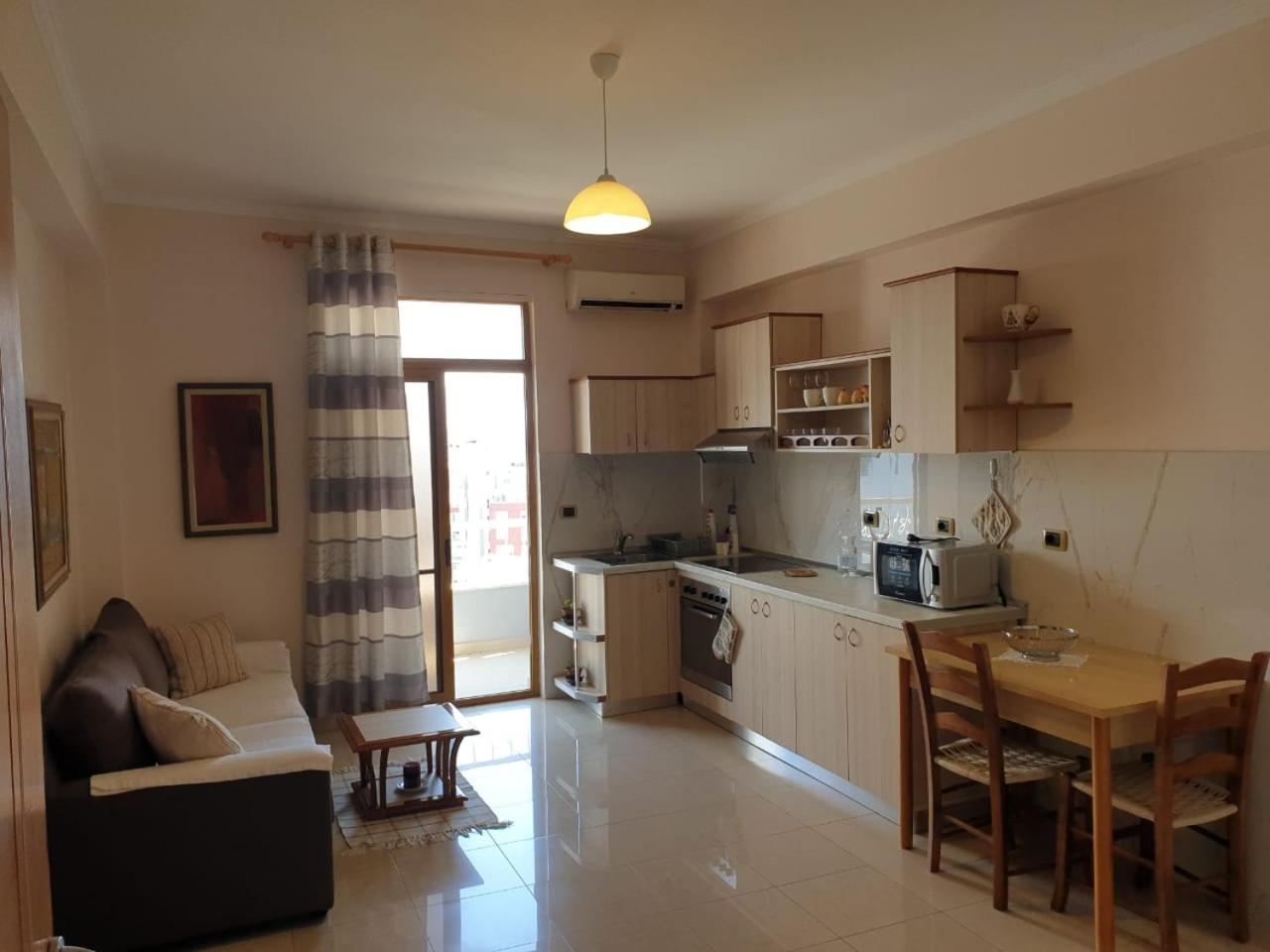 Jozi Kaiser Apartment 3