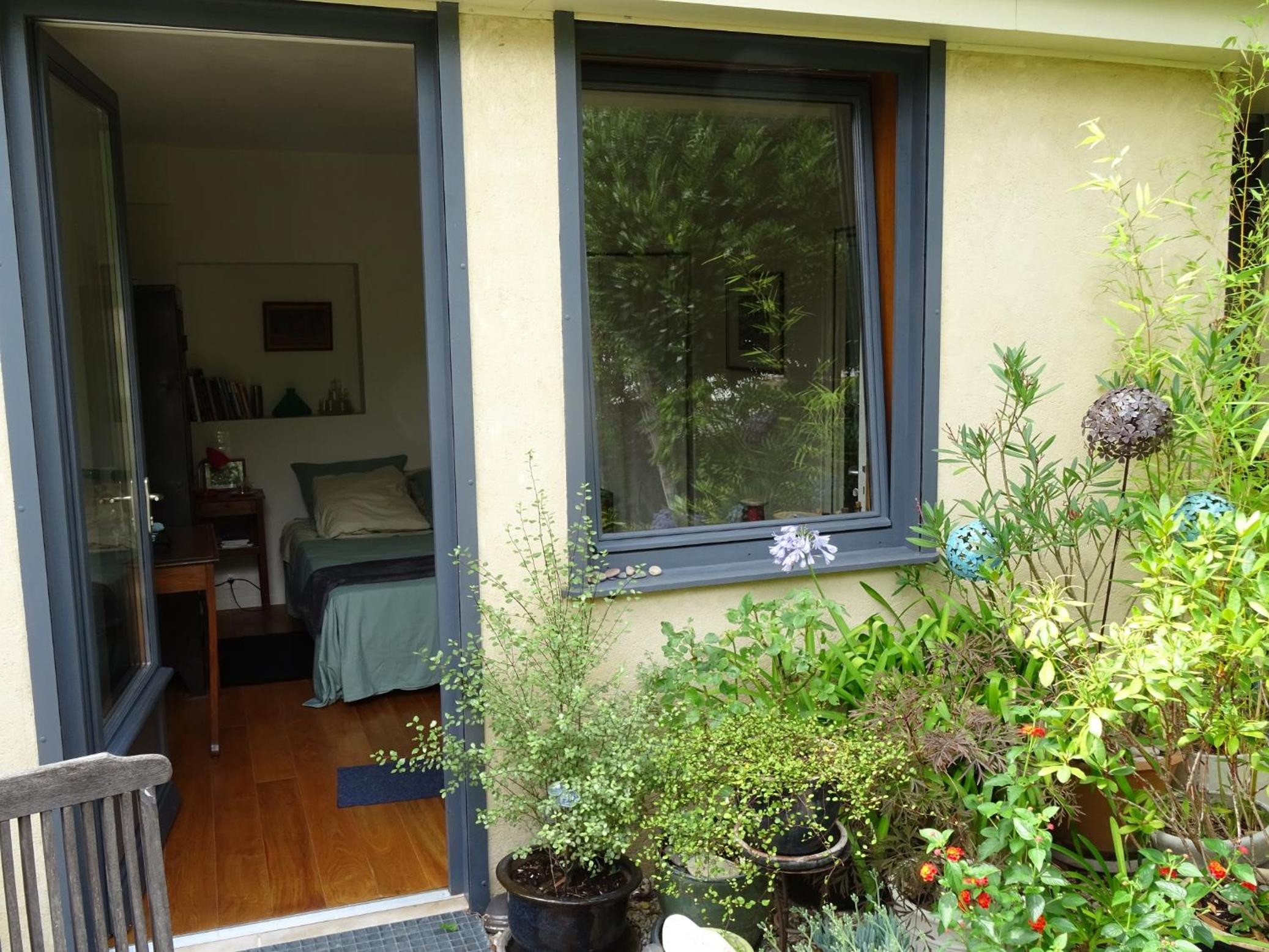 Chambre d'hôtes sur jardin acces PMR view 4
