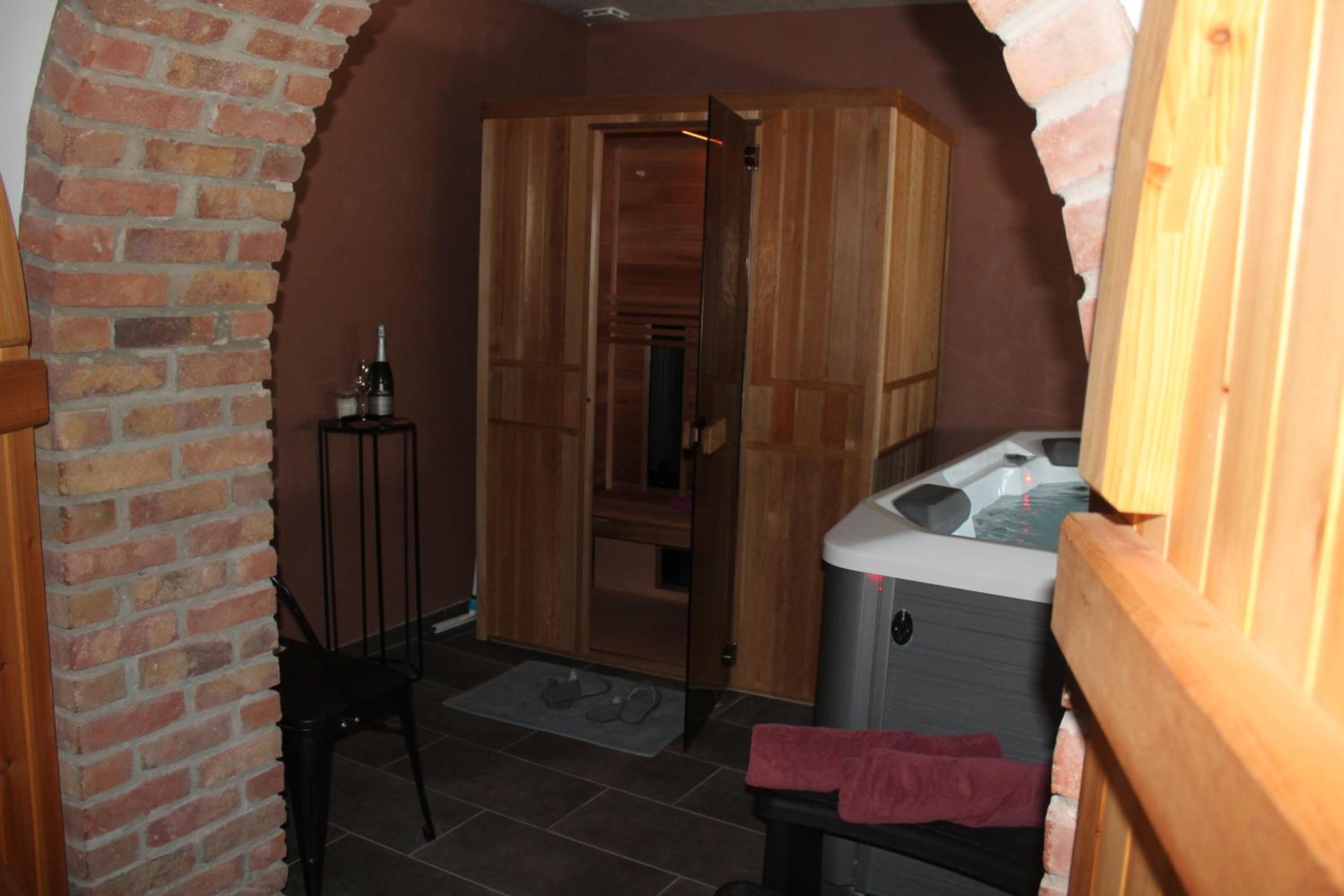Photo 18