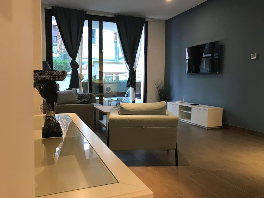 Luxury apartment Anfaplace, close to the beach