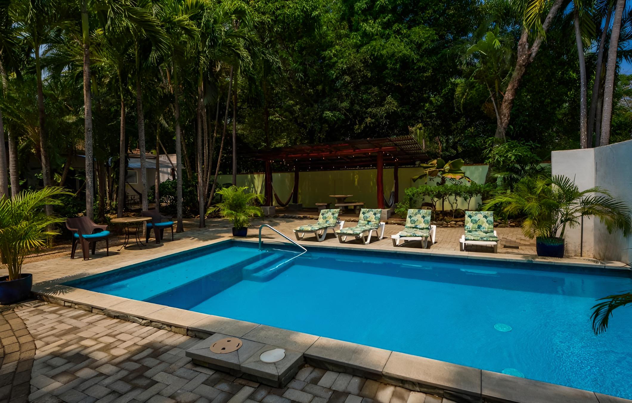 swimming pool
