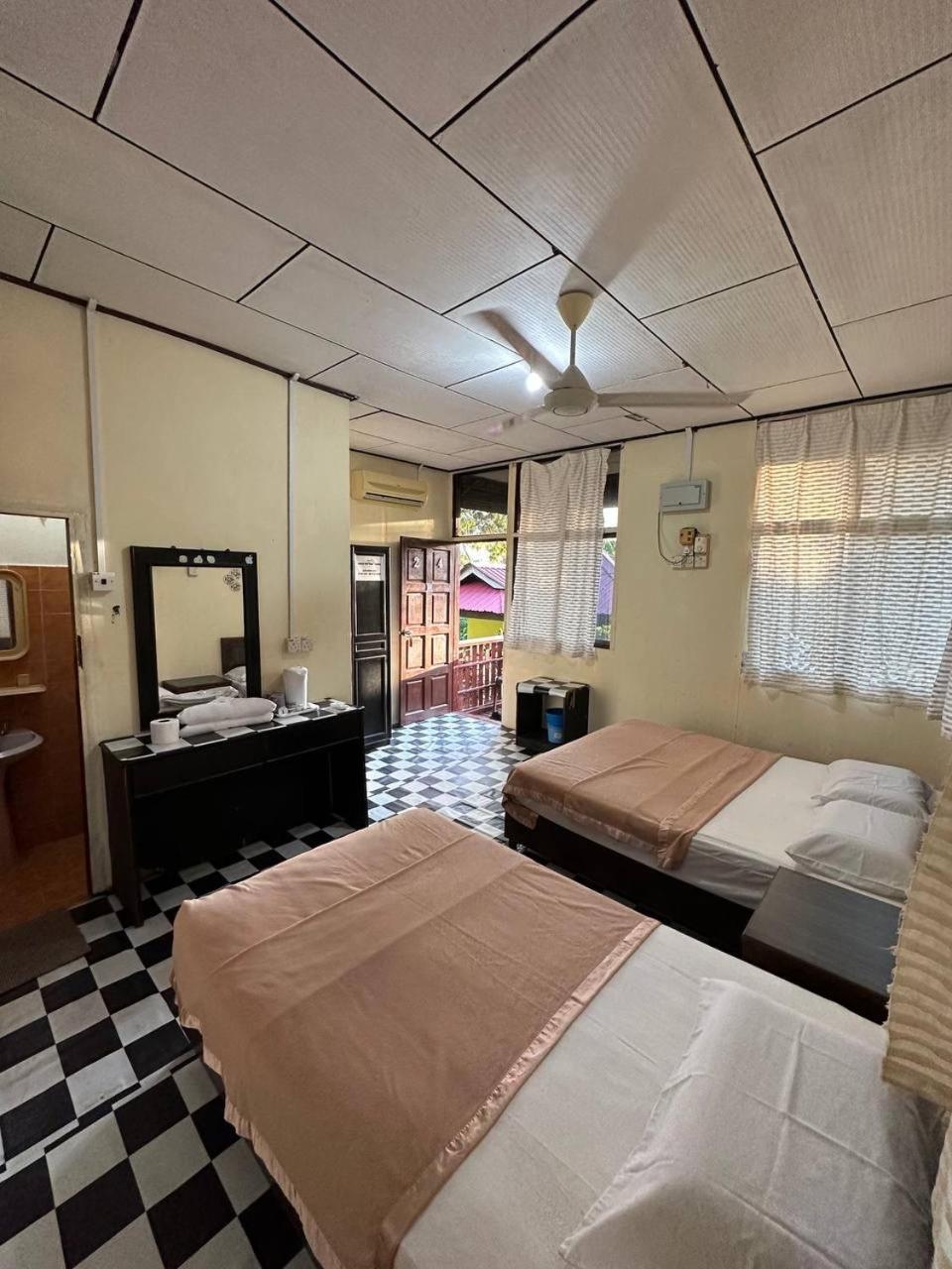 Johan Chalet photo 4