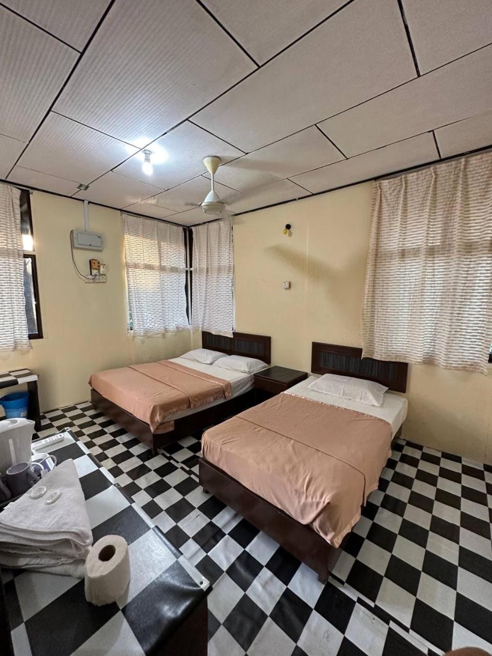 Johan Chalet photo 2
