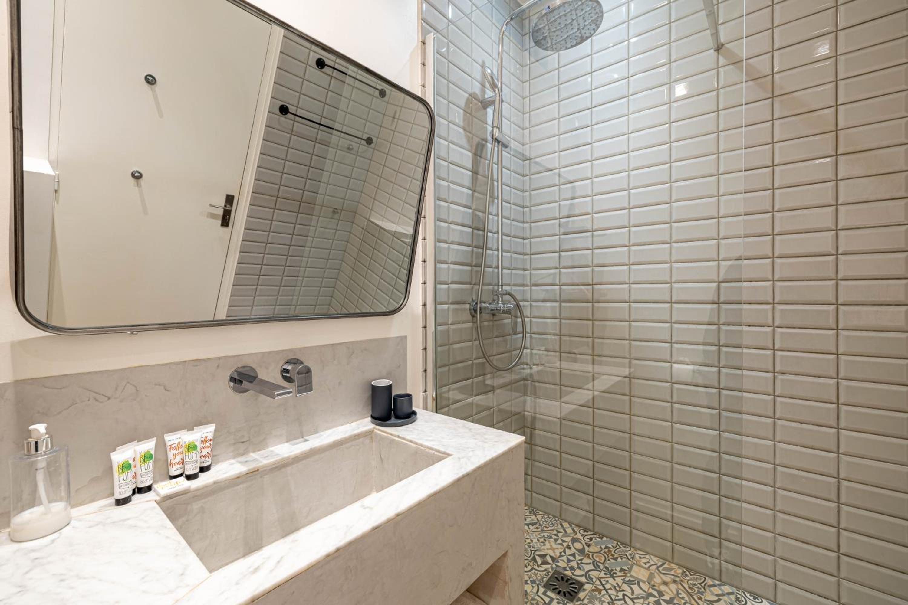 CMG - Luxueux appartement en plein coeur de Cannes photo 5