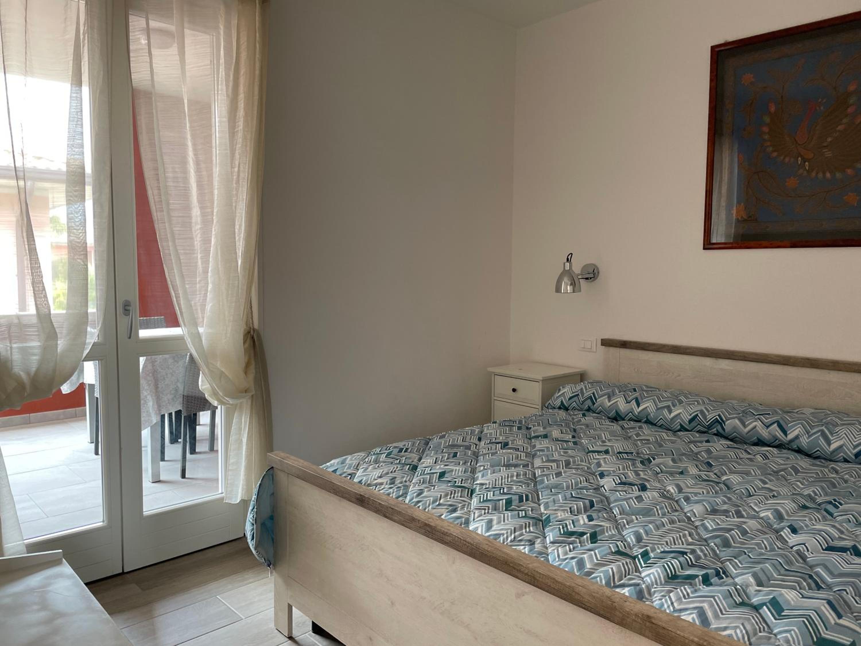 Bardolino Lake Apartments