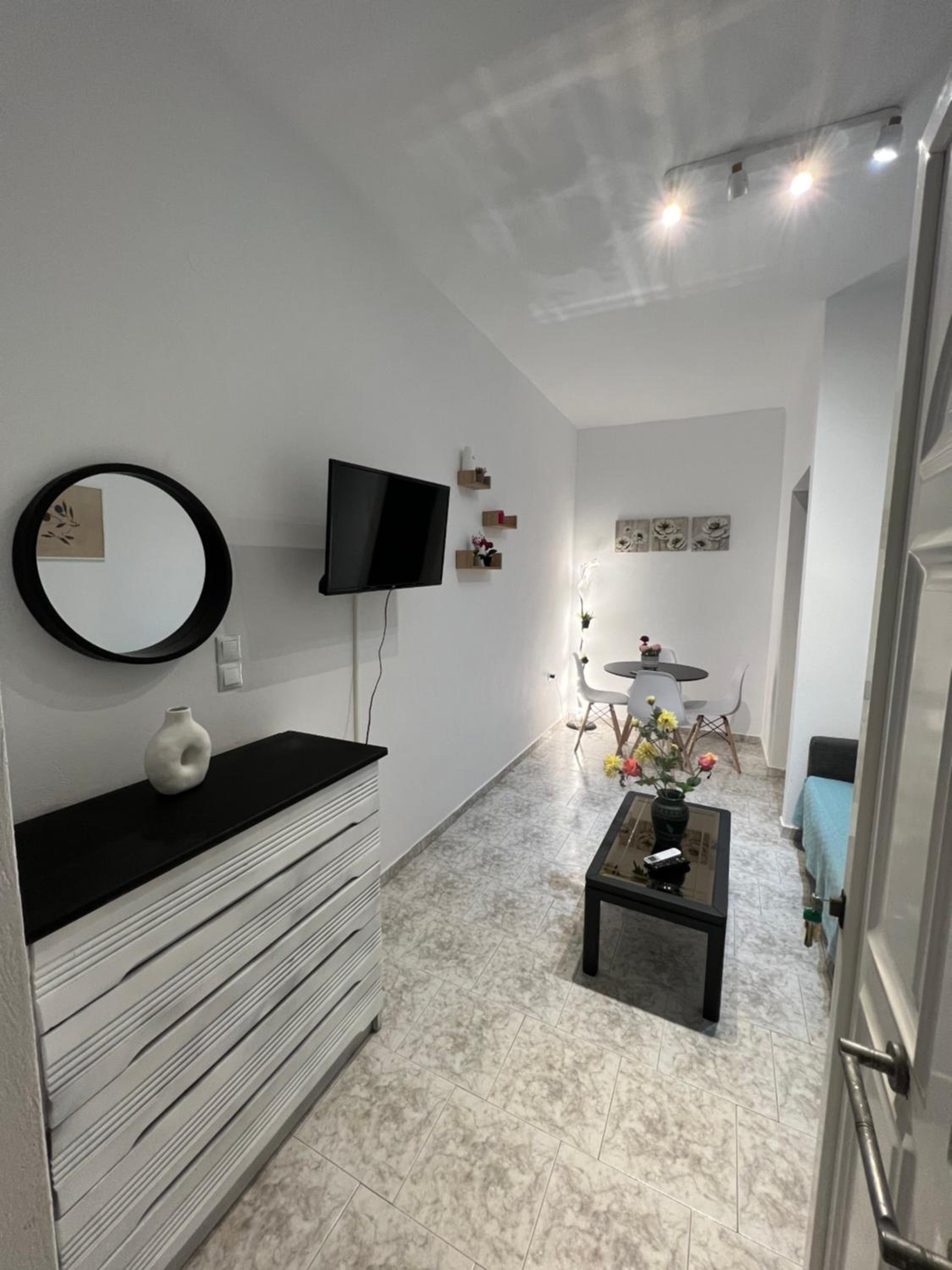 PebBle Apartments