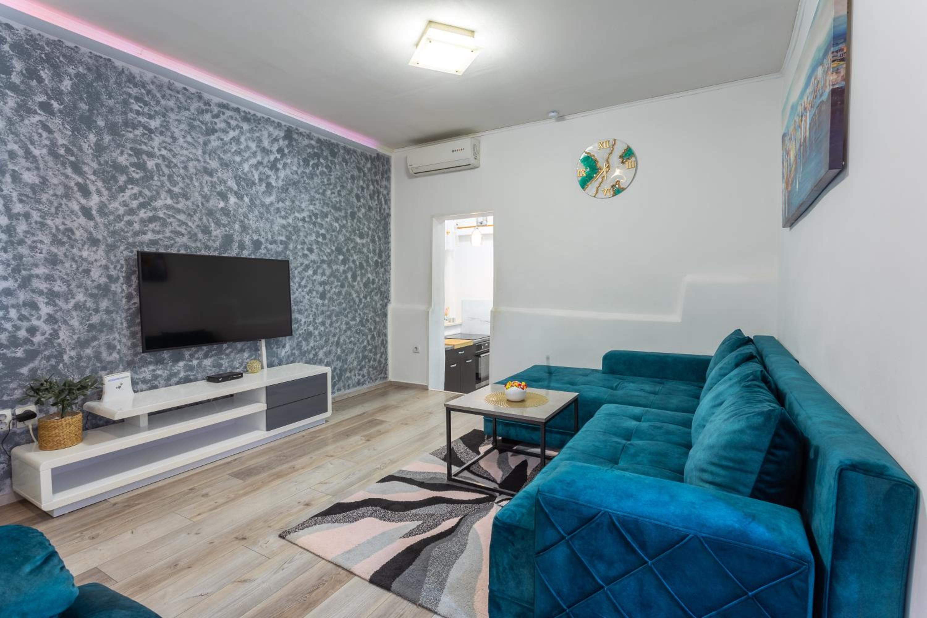 Apartment Lux VM view 2