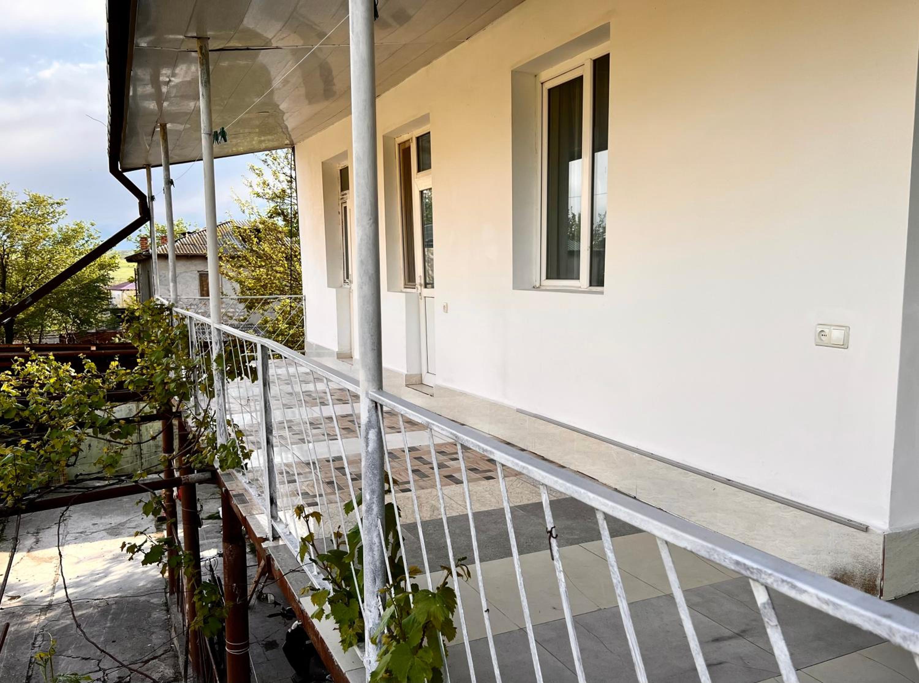 My home udabno