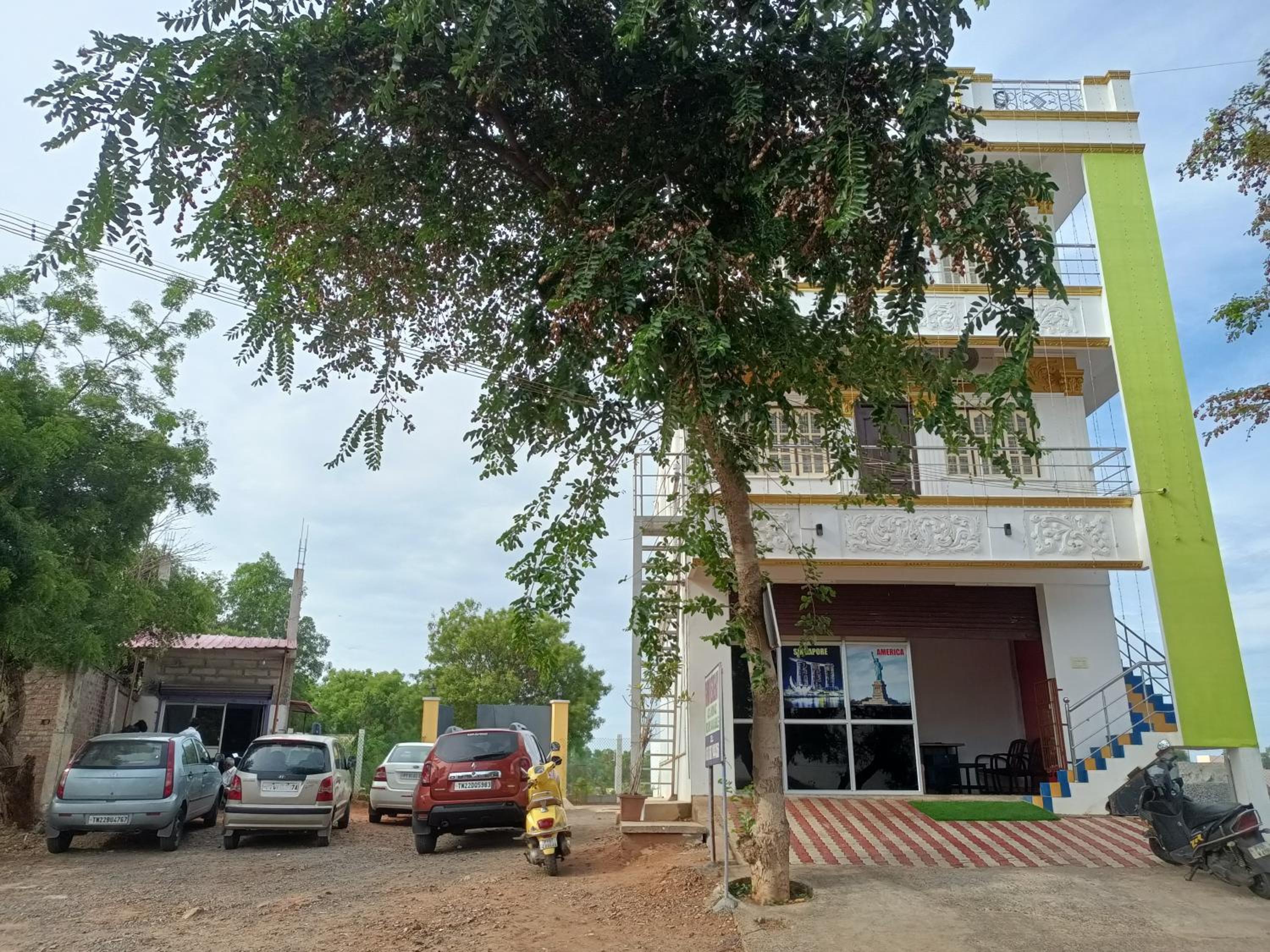 Guru Residency Pondicherry view 2