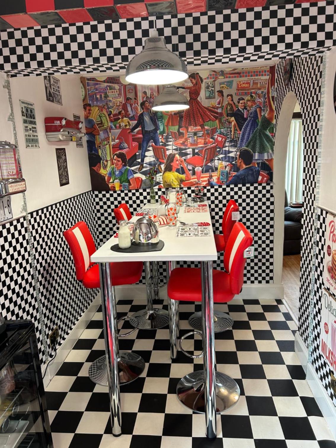 Inverness Vacations - Gleninver Guest House - Property Image 2