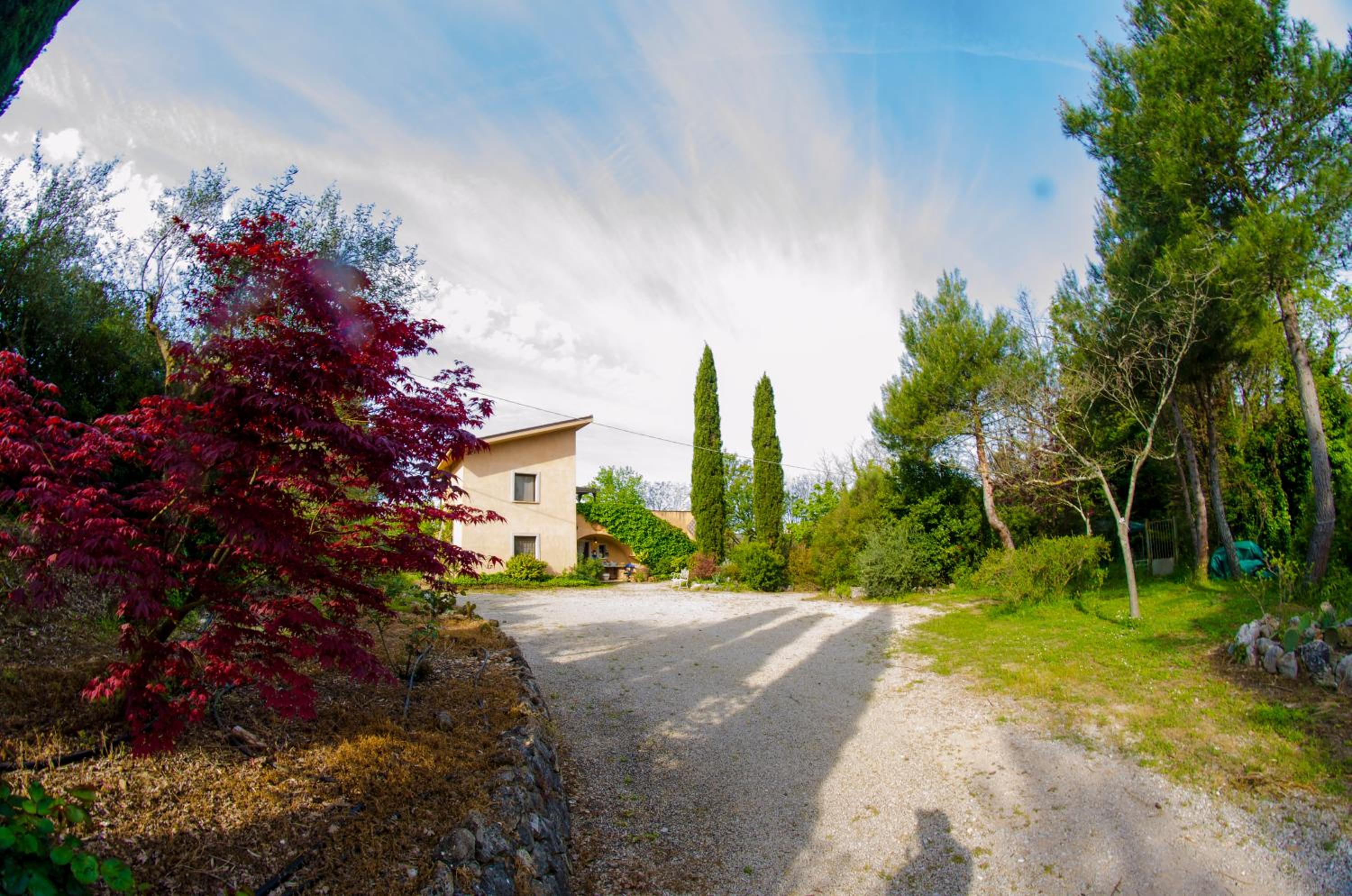 Casa Cerqua Landi view 3