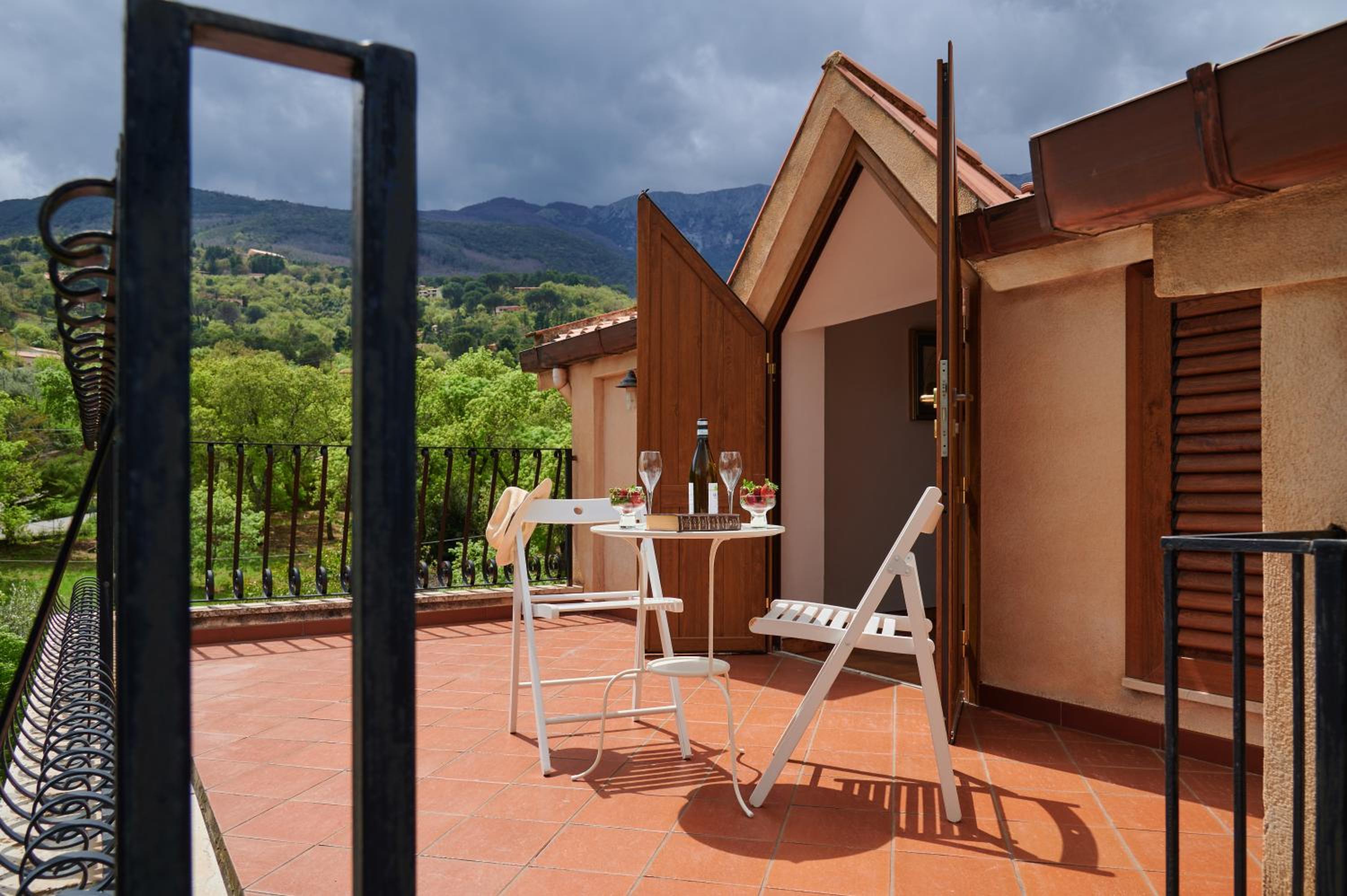 Villa Failla view 3