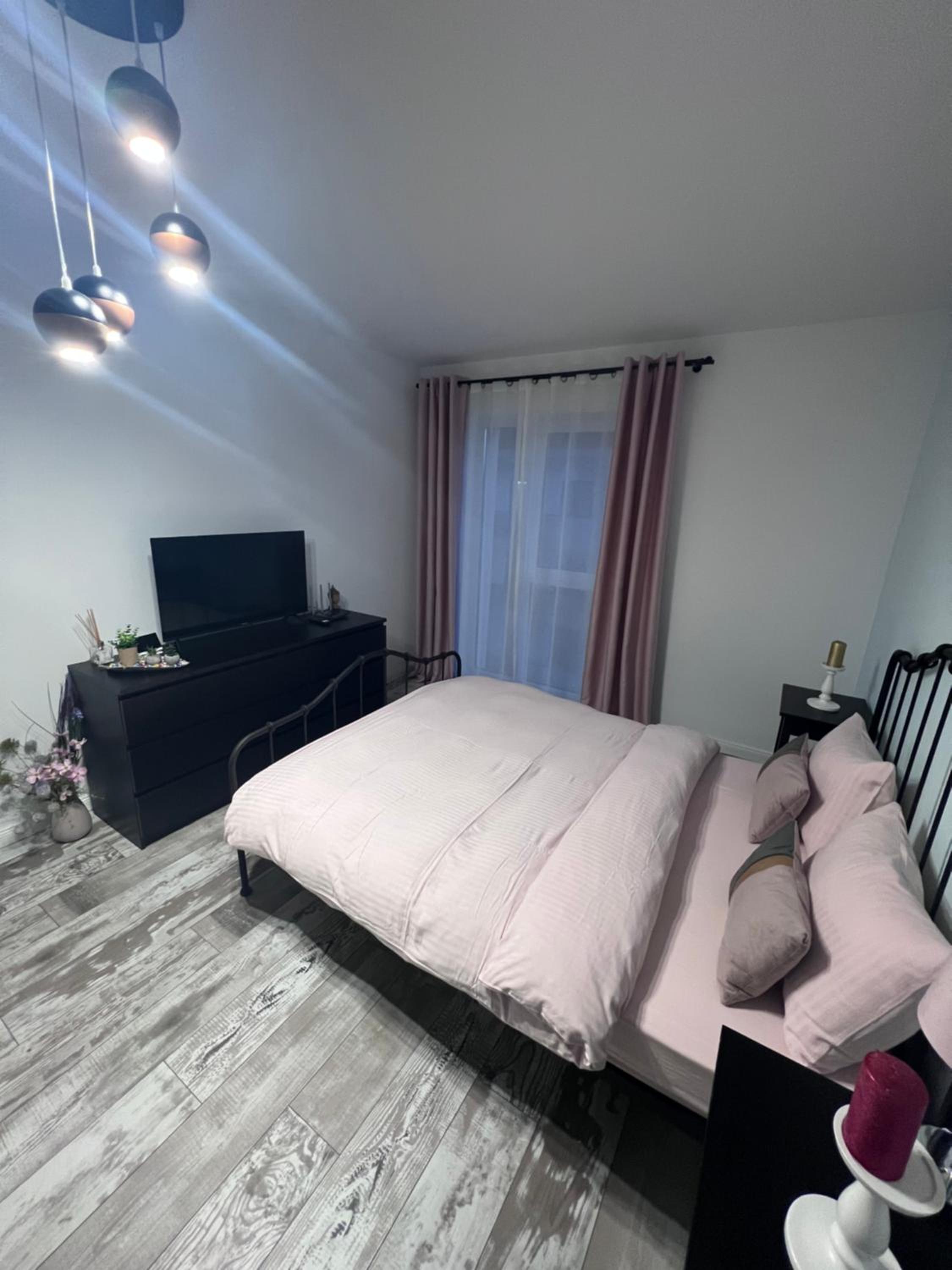 Eva's Home view 5