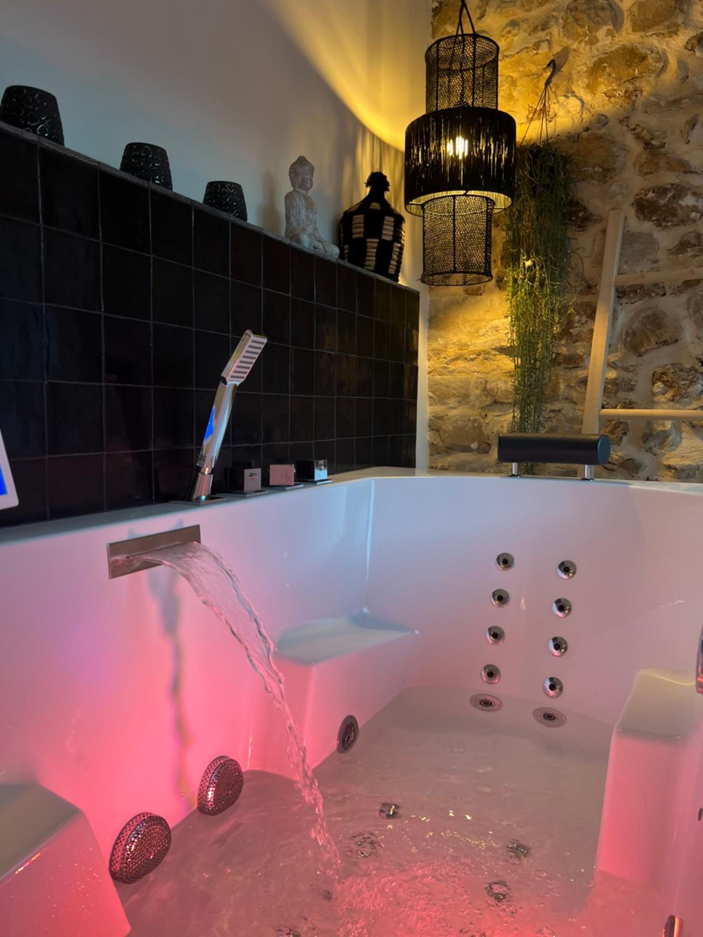 La Planque - Chambres avec Jacuzzi