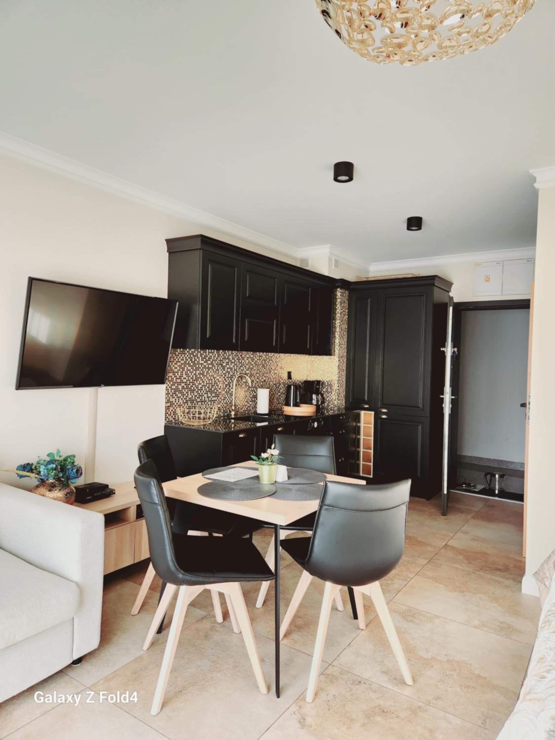 Ekskluzywny Apartament GOLD Gardenia Dziwnów z widokiem na morze trzecie piętro 1 pokojowy EPapartamenty