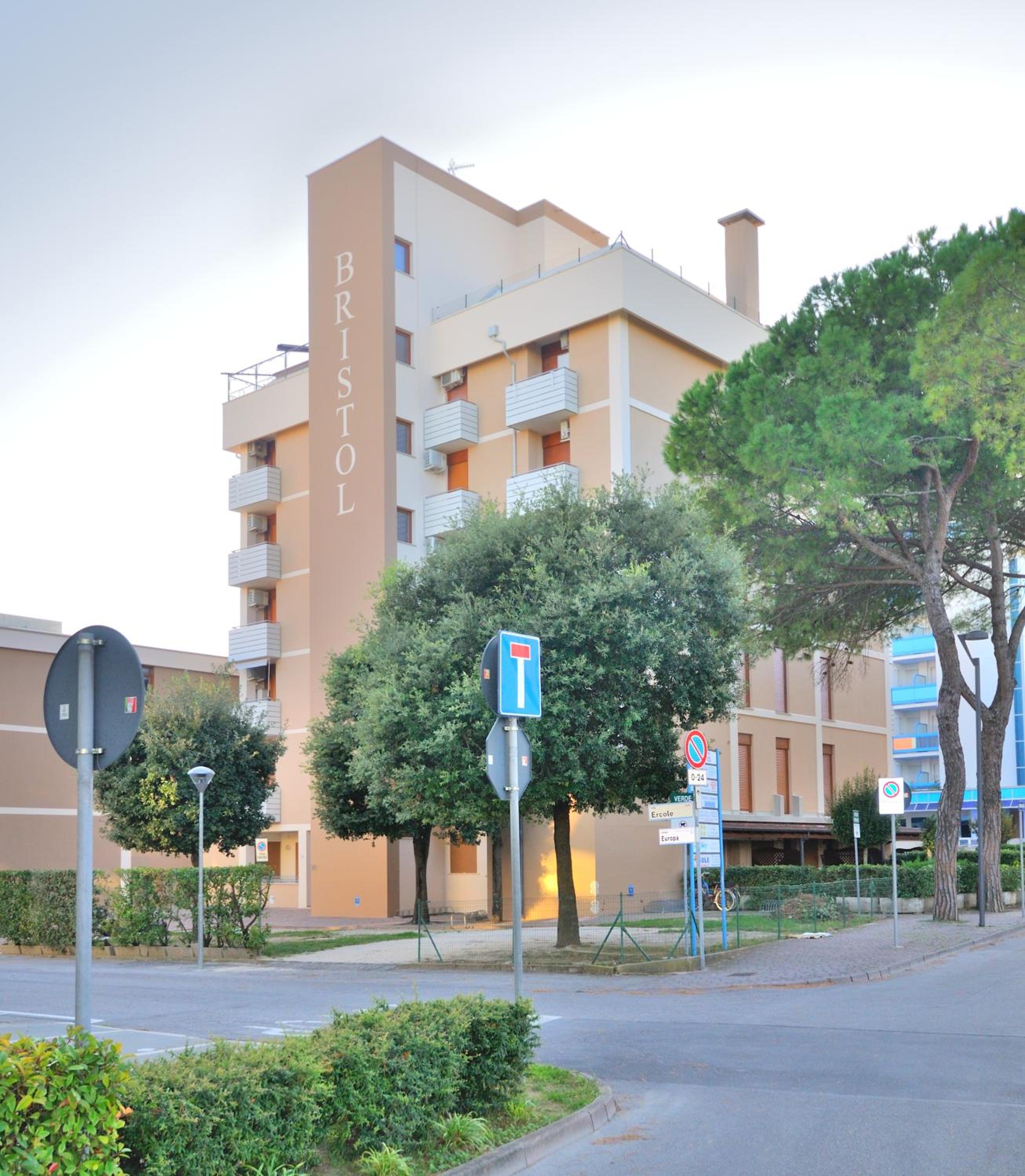 Condominio Bristol view 3