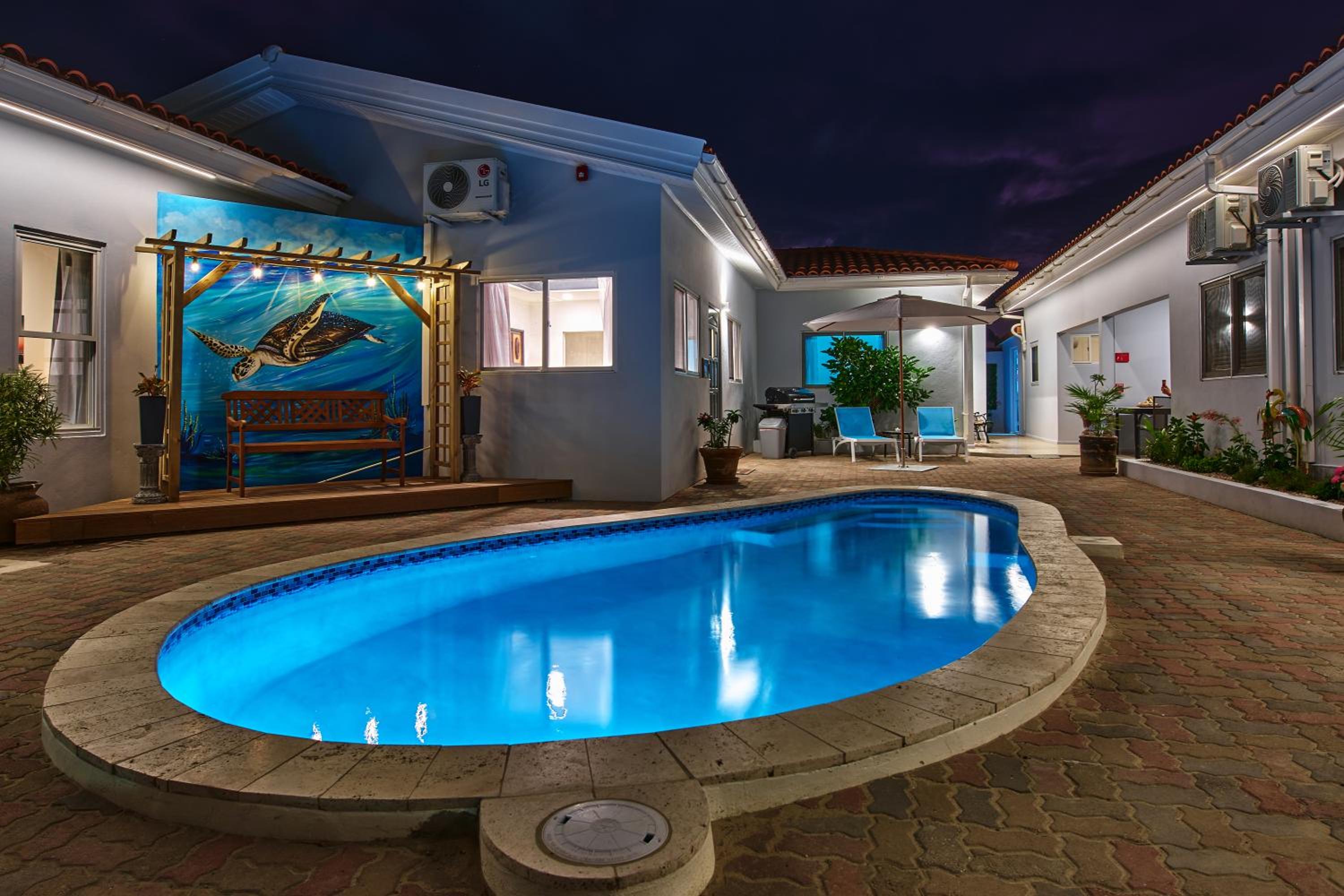 swimming pool