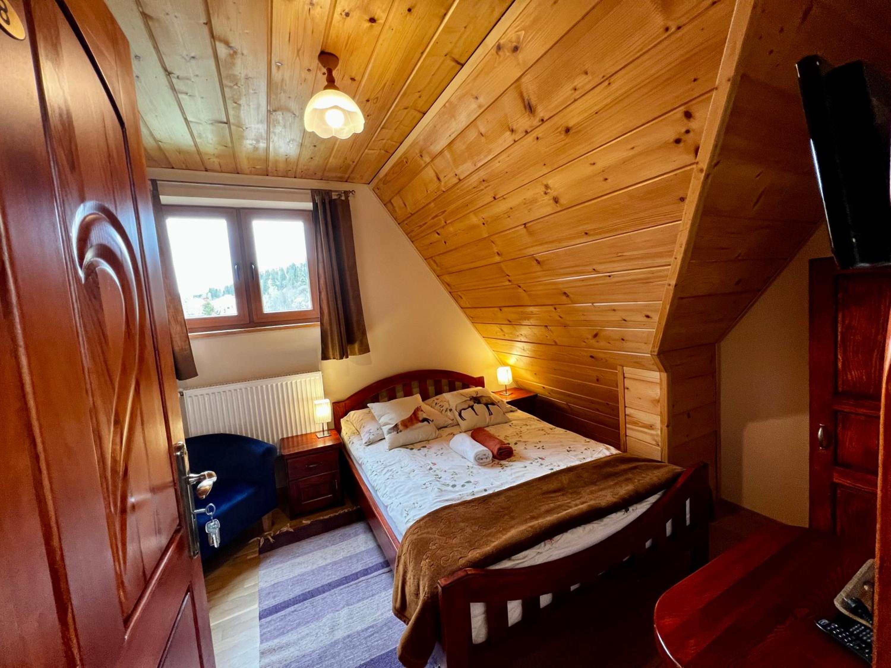 POD ROŻKAMI