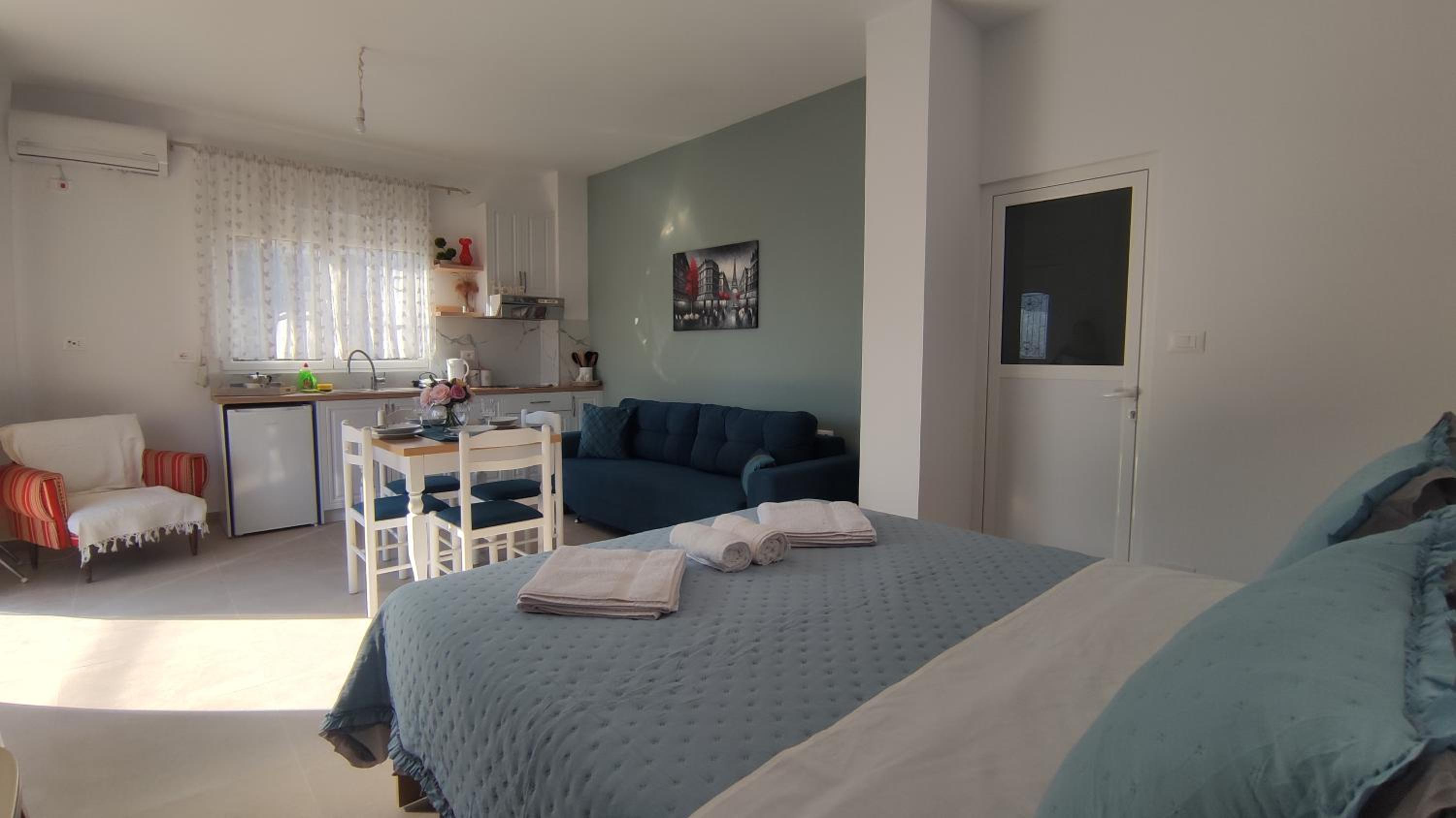 Ionia Apartments