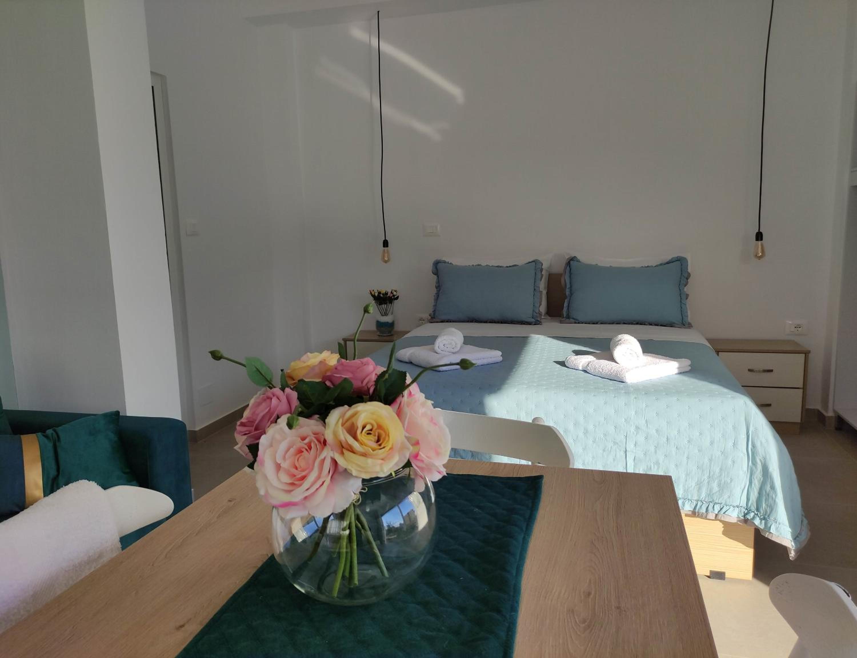Ionia Apartments