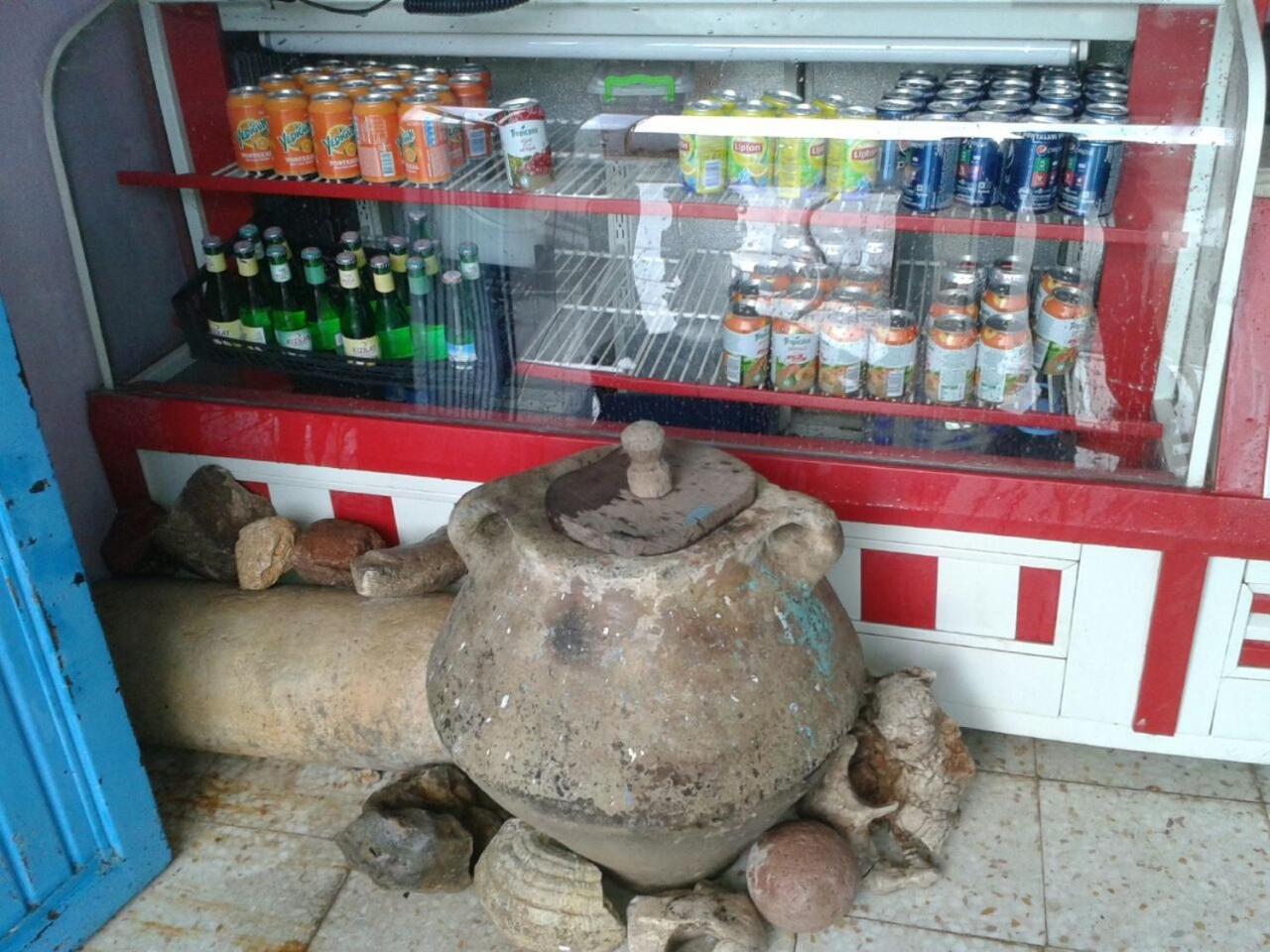 bar