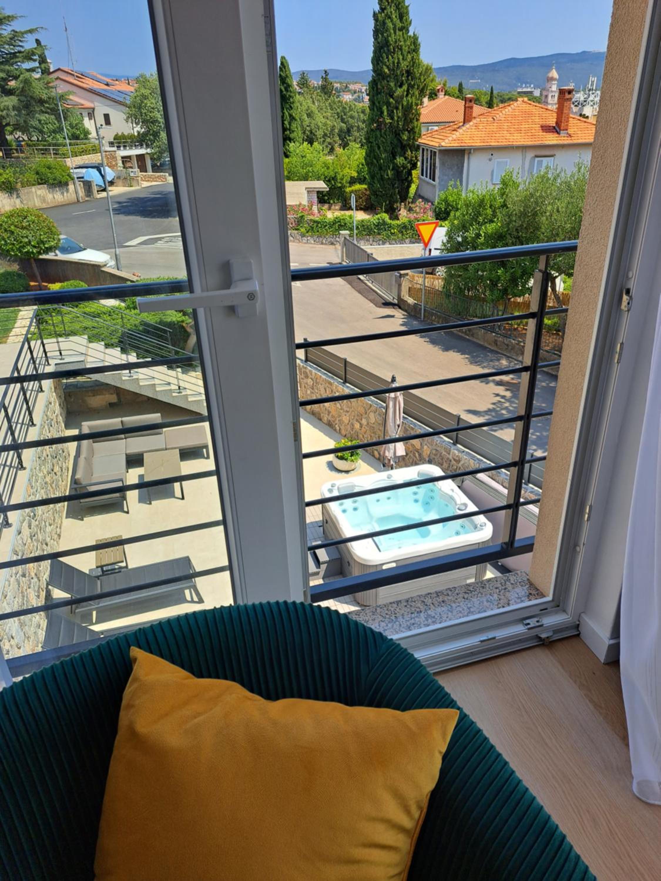 Cosmopolitan Apartments