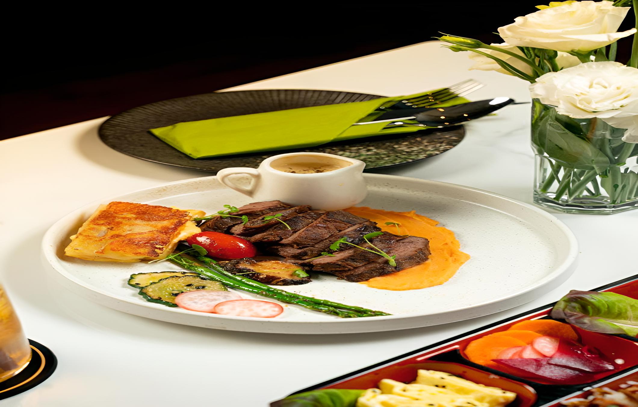 Food & Beverage
