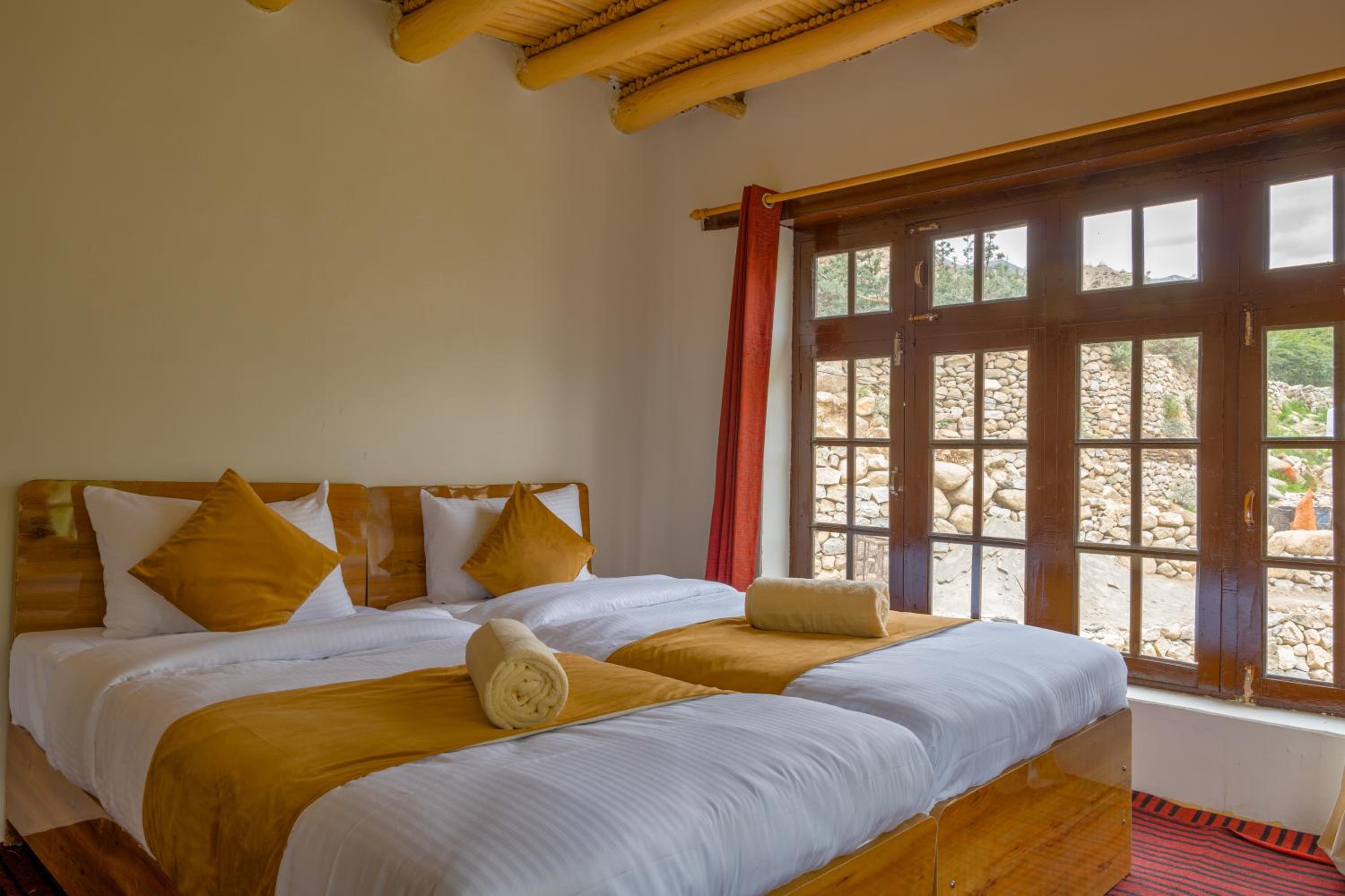 Likir Pottery Homestay - Likir Village - Sham Valley view 5