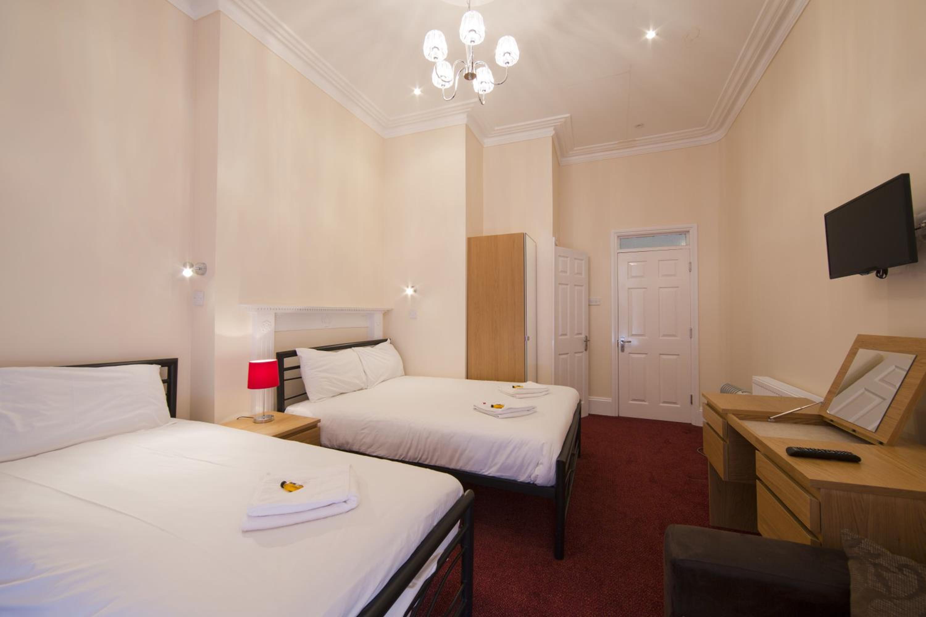 Royal London Hotel By Saba