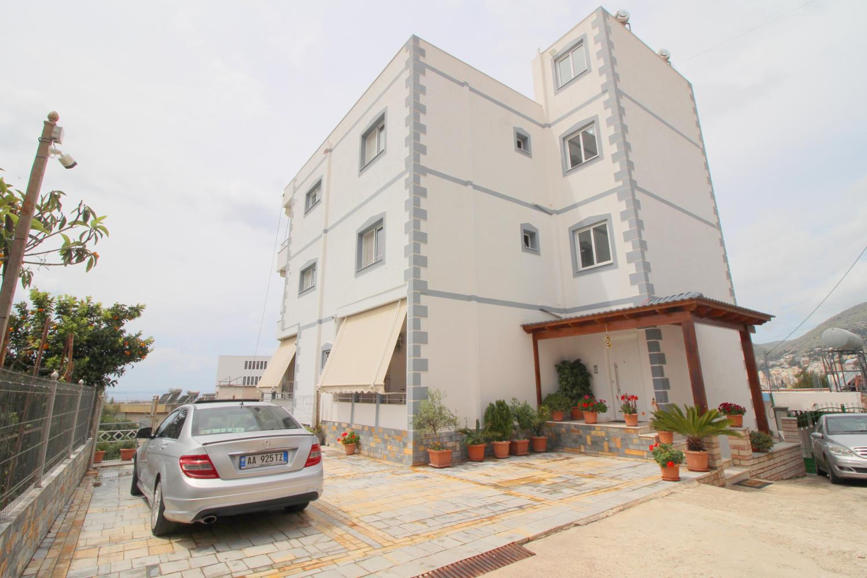 Villa Paradise