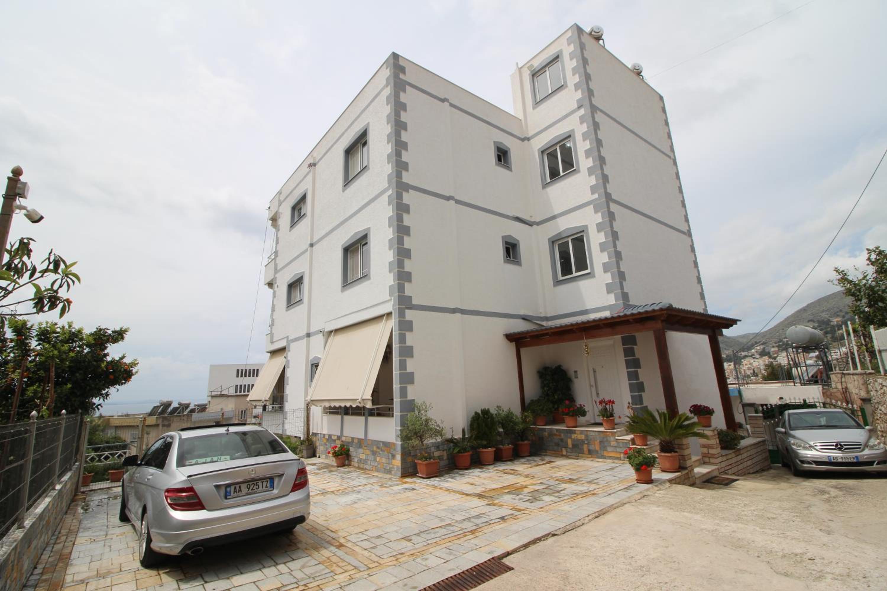 Villa Paradise