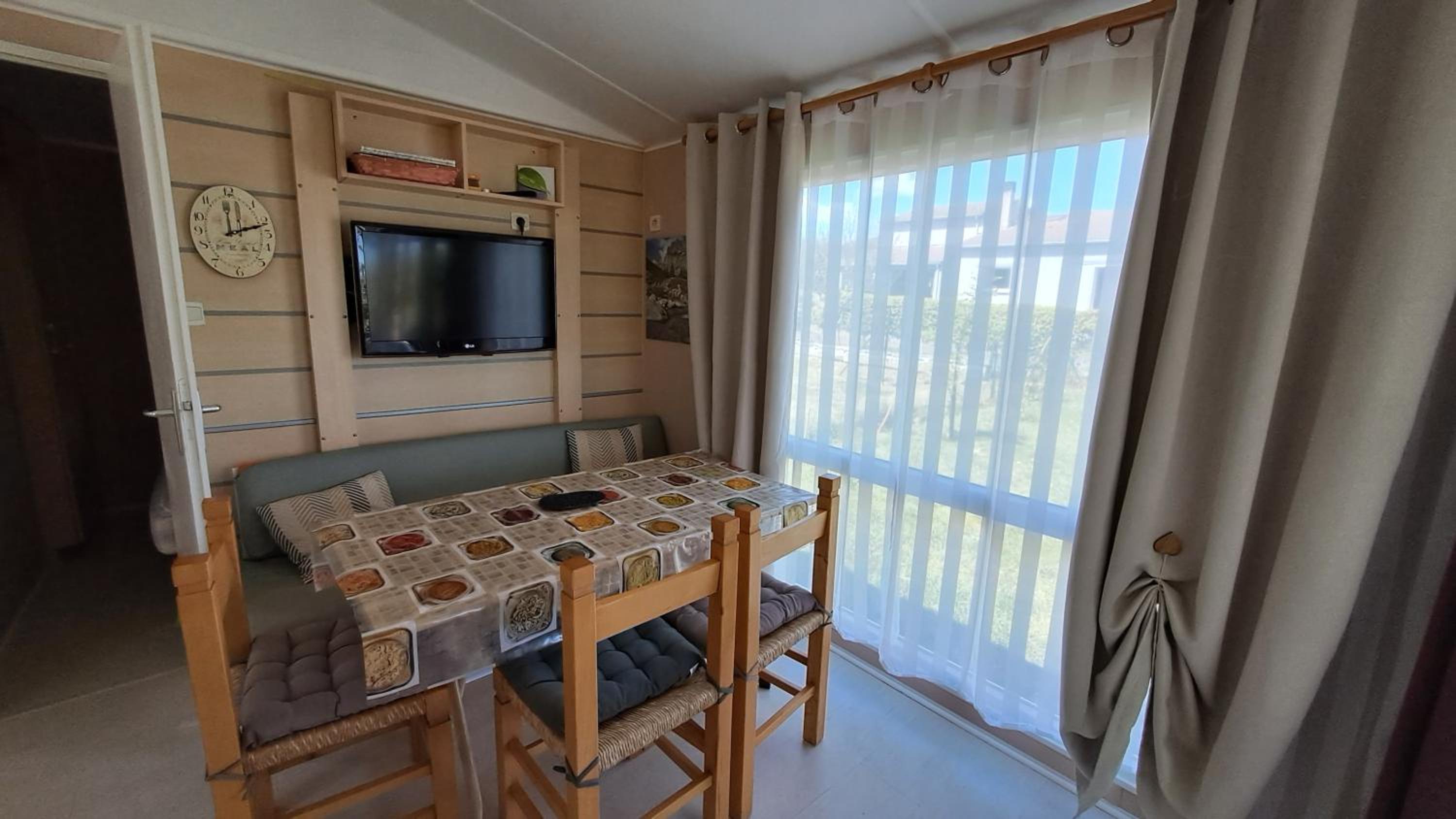 Muntagn' home view 4