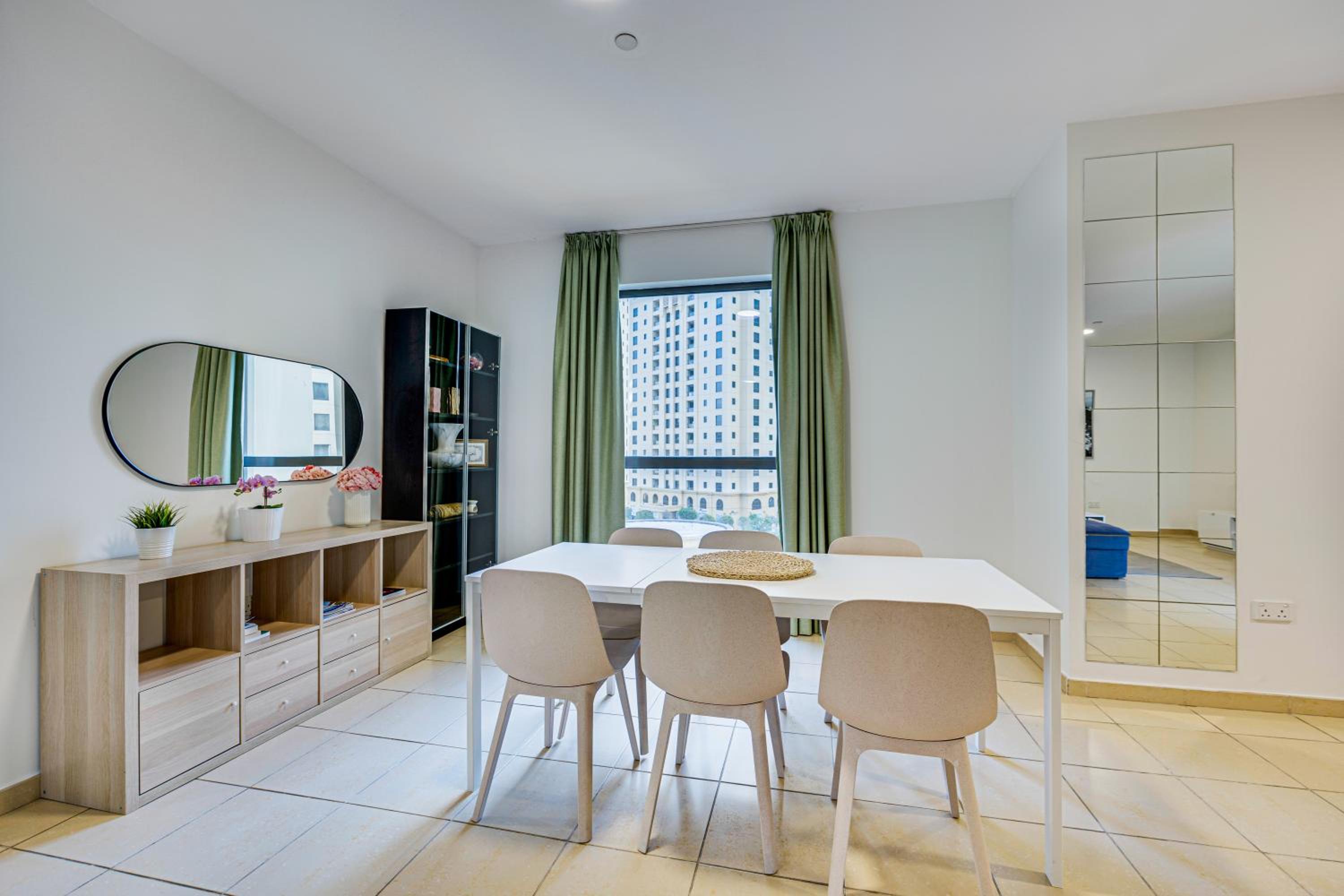 Big Apartment in Murjan, JBR, near the beach