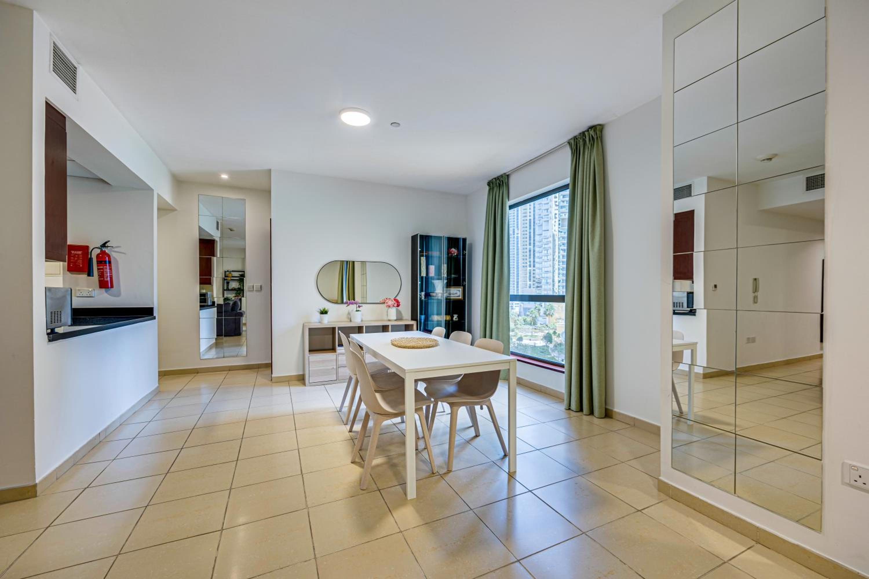 Big Apartment in Murjan, JBR, near the beach