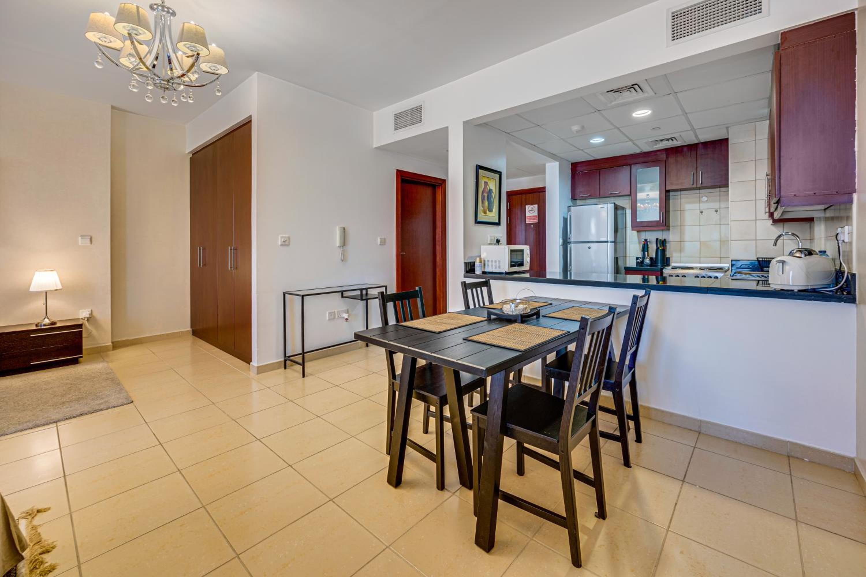 Huge Sea View Studio in Murjan JBR