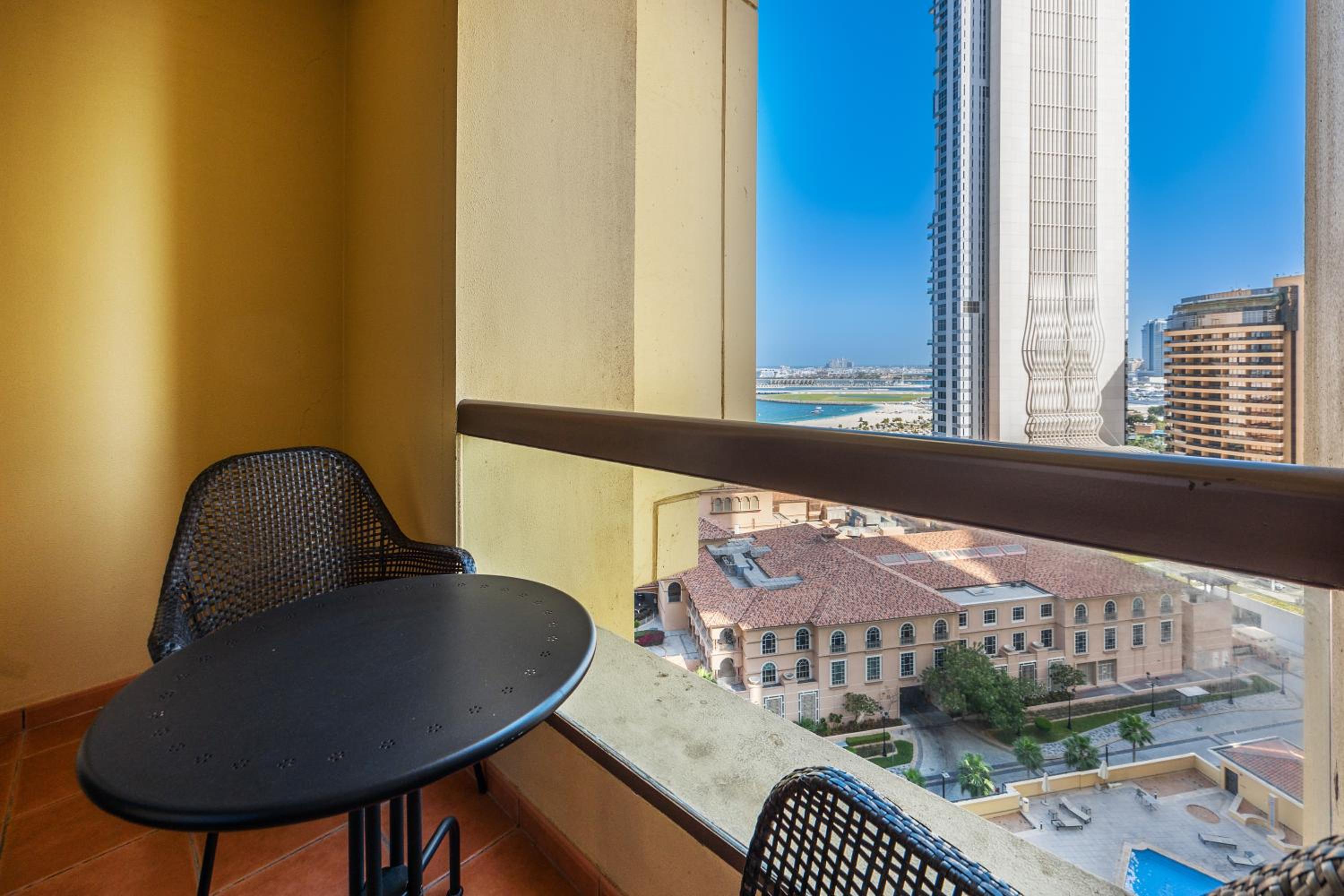 Huge Sea View Studio in Murjan JBR