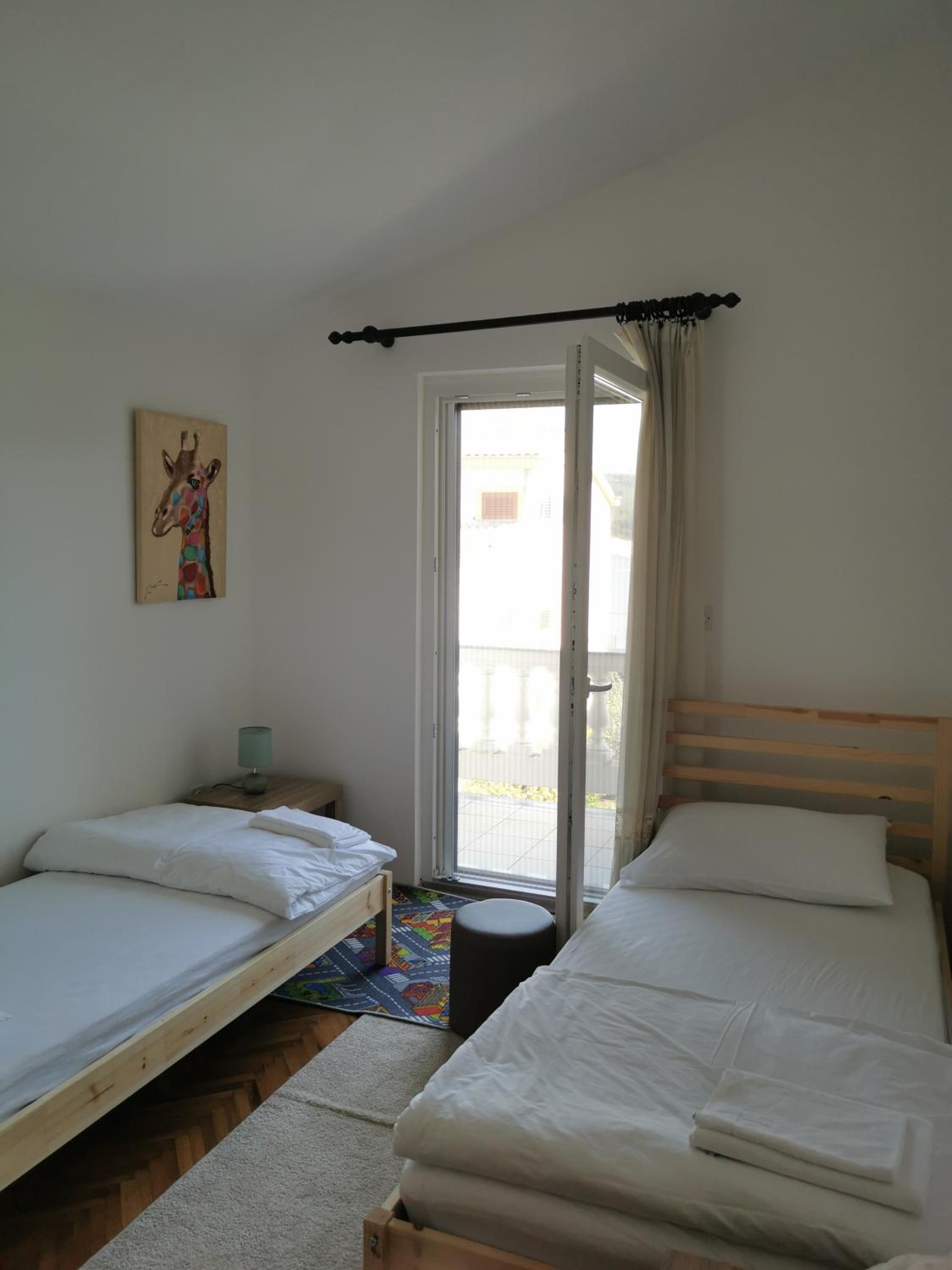Photo 32