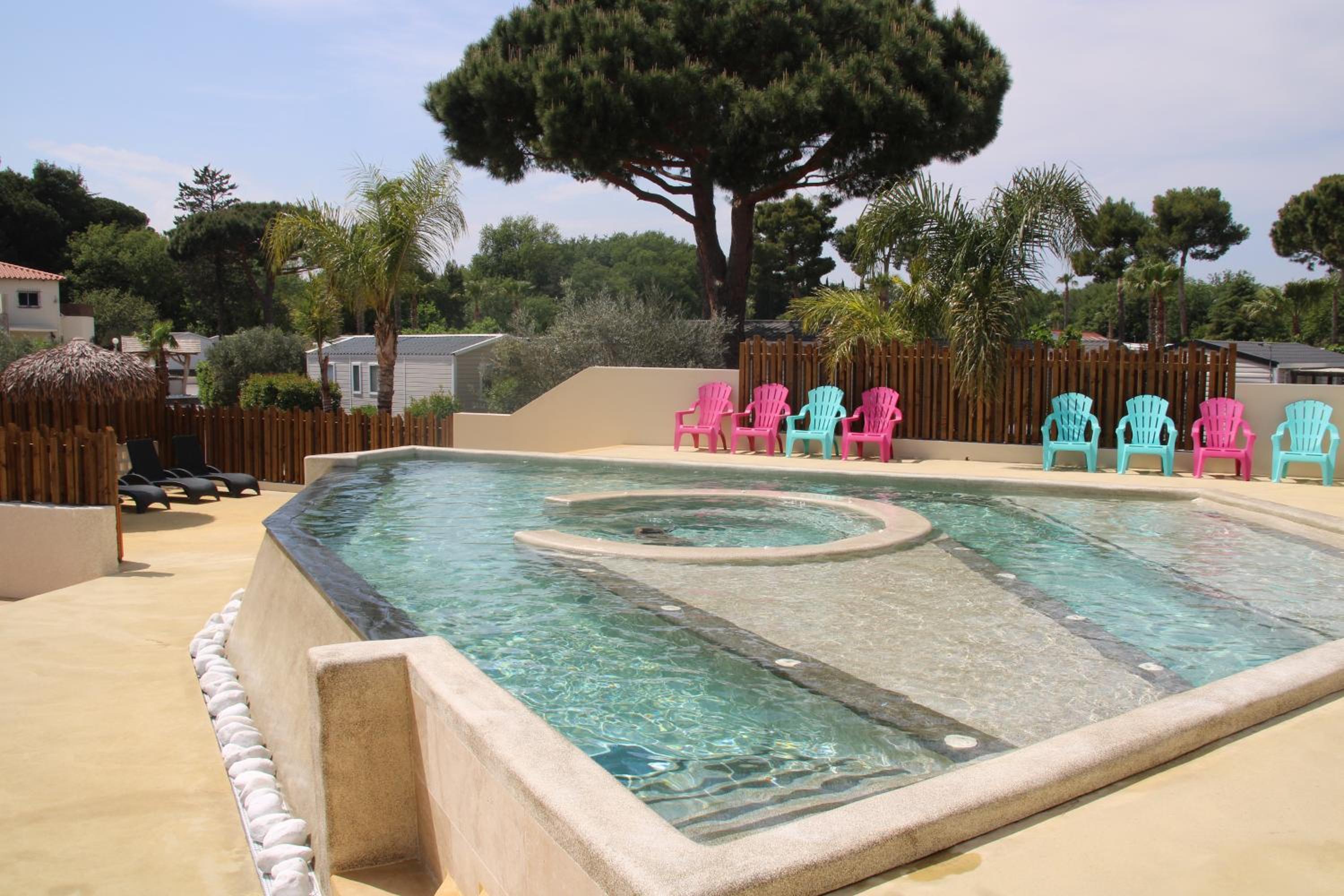 Camping Paradis Le Pearl