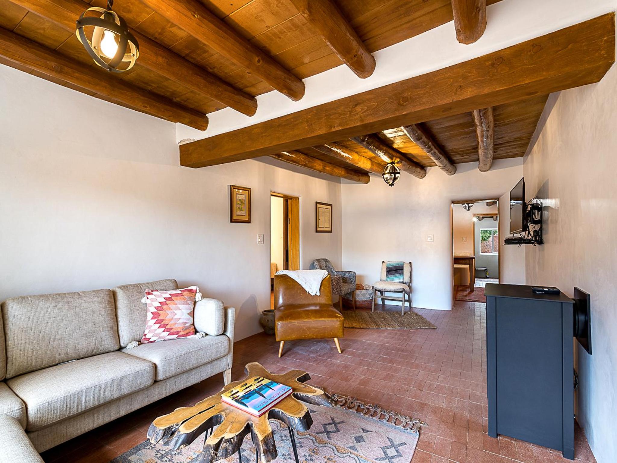 Casa Sarita, 3 Bedrooms, Patio, Ground Floor, Sleeps 8 view 2