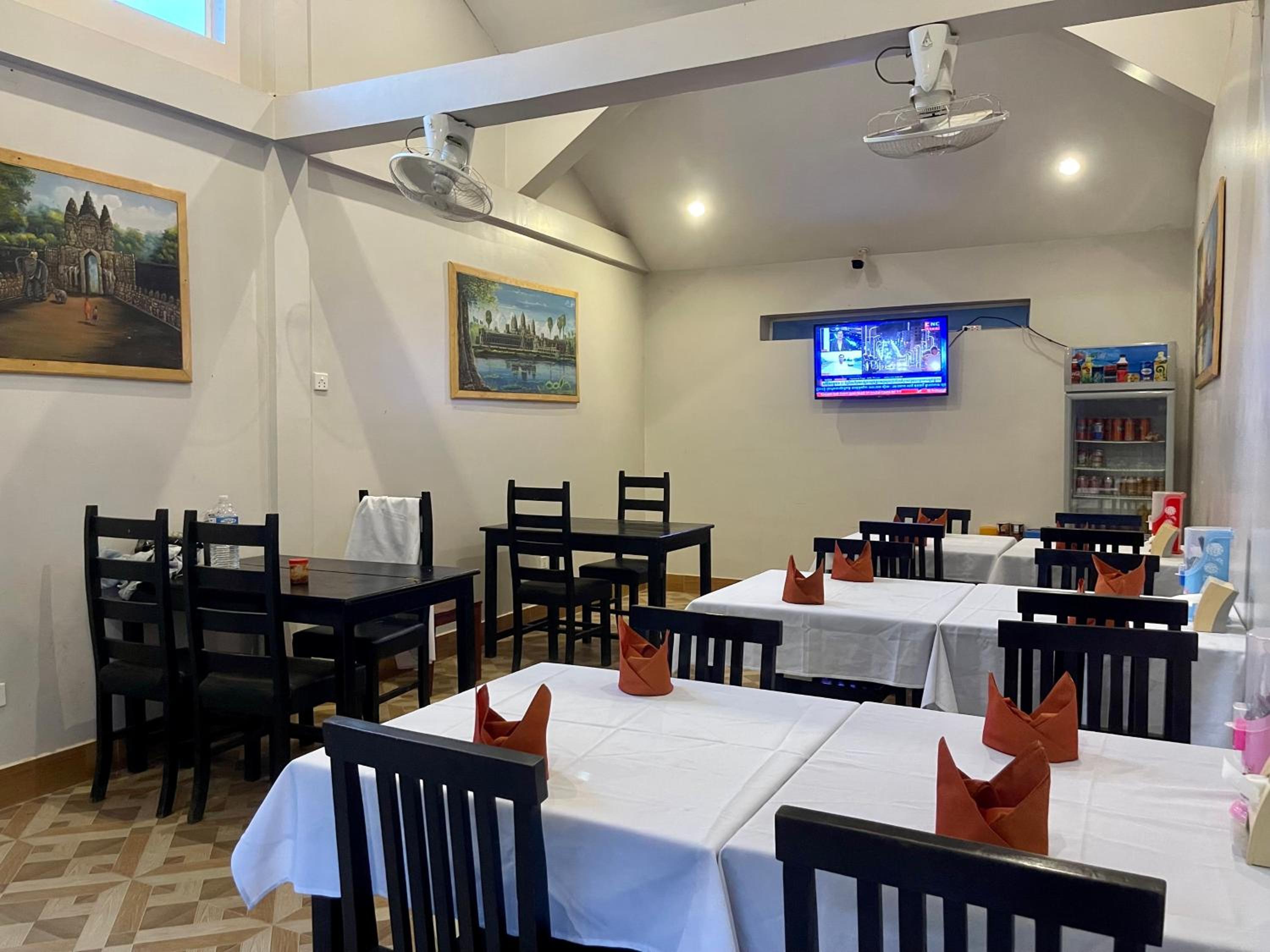 restaurant