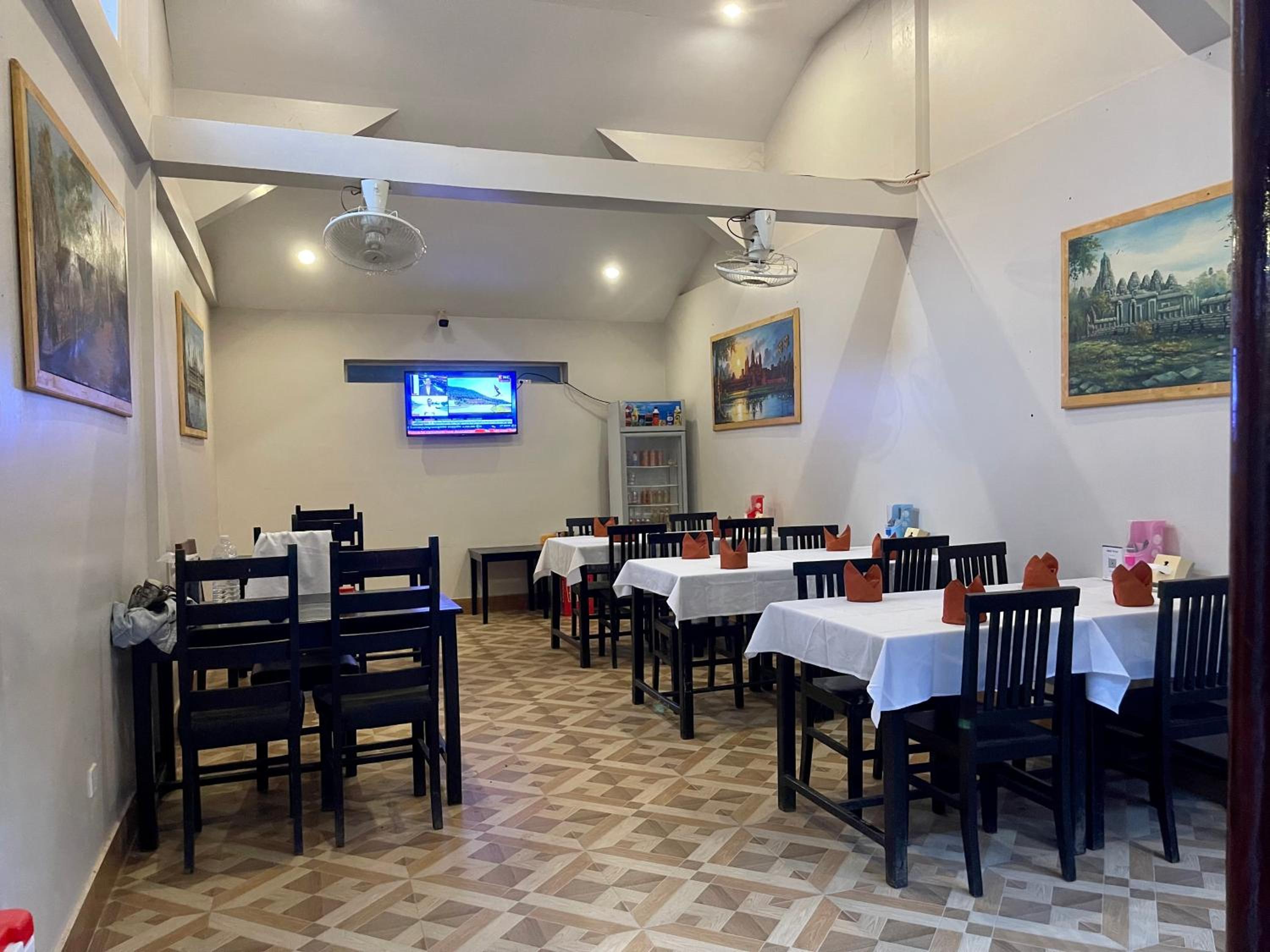 restaurant
