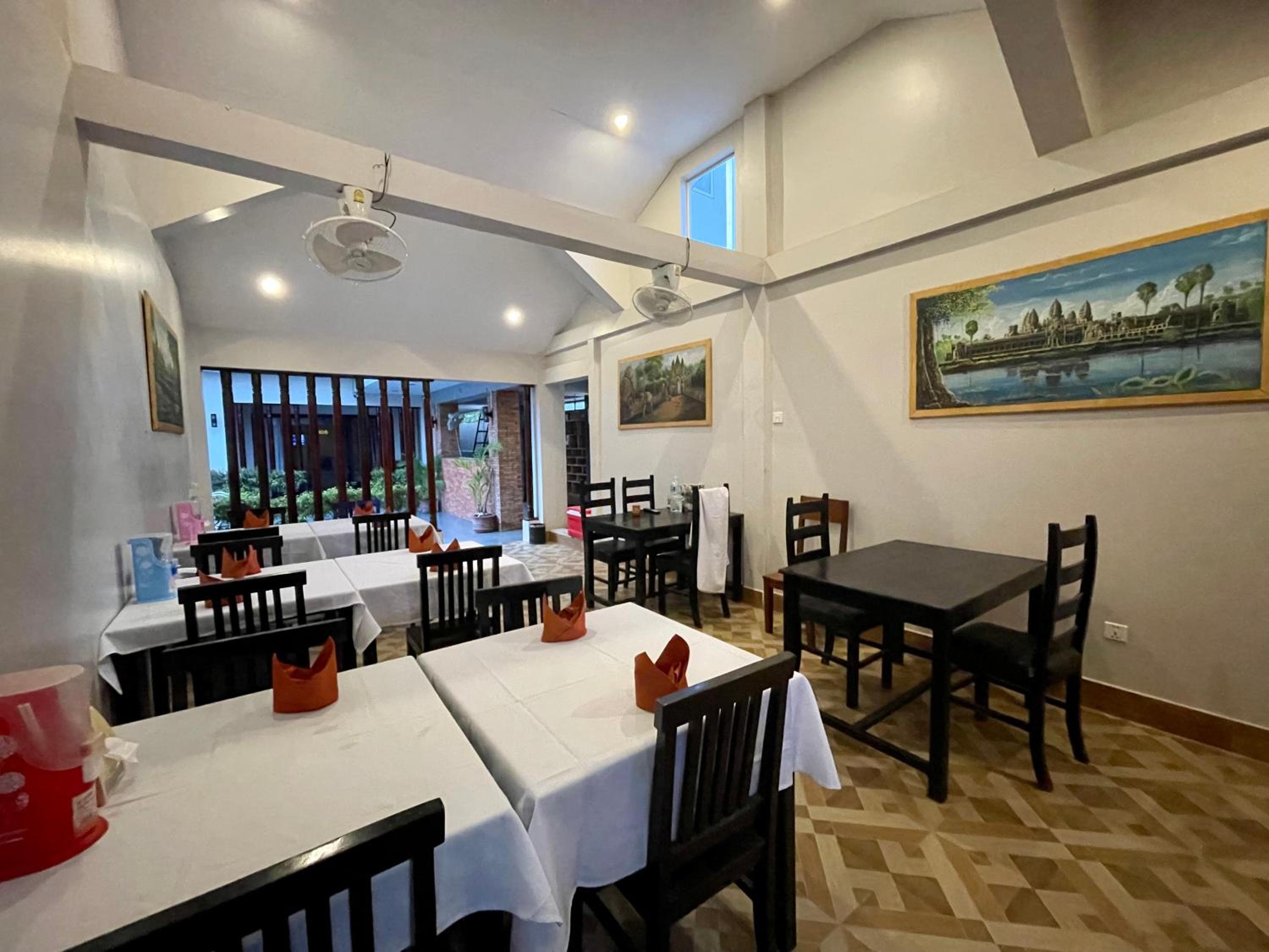 restaurant