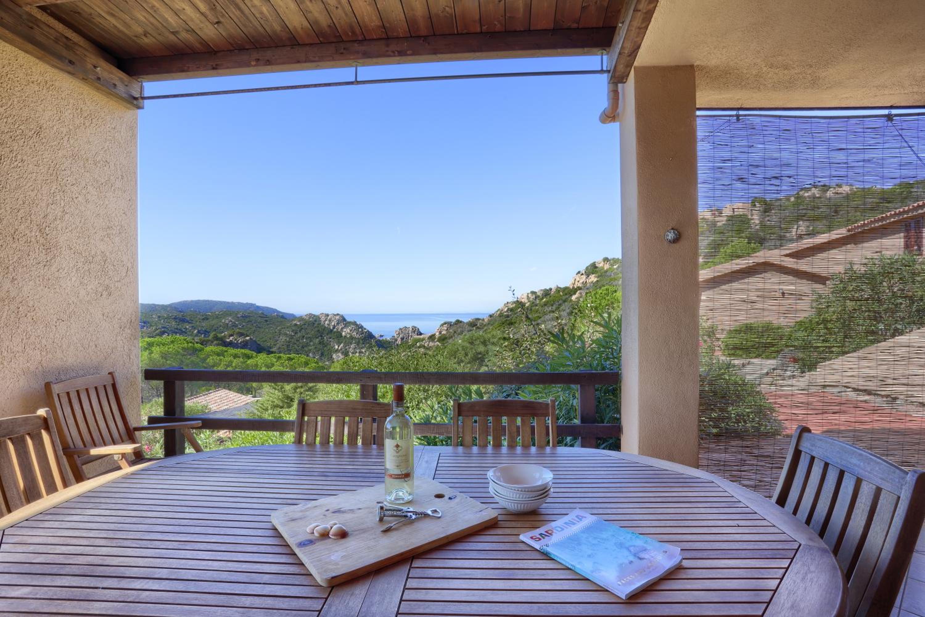 Guinness Paradise Villas by DomusAway view 2