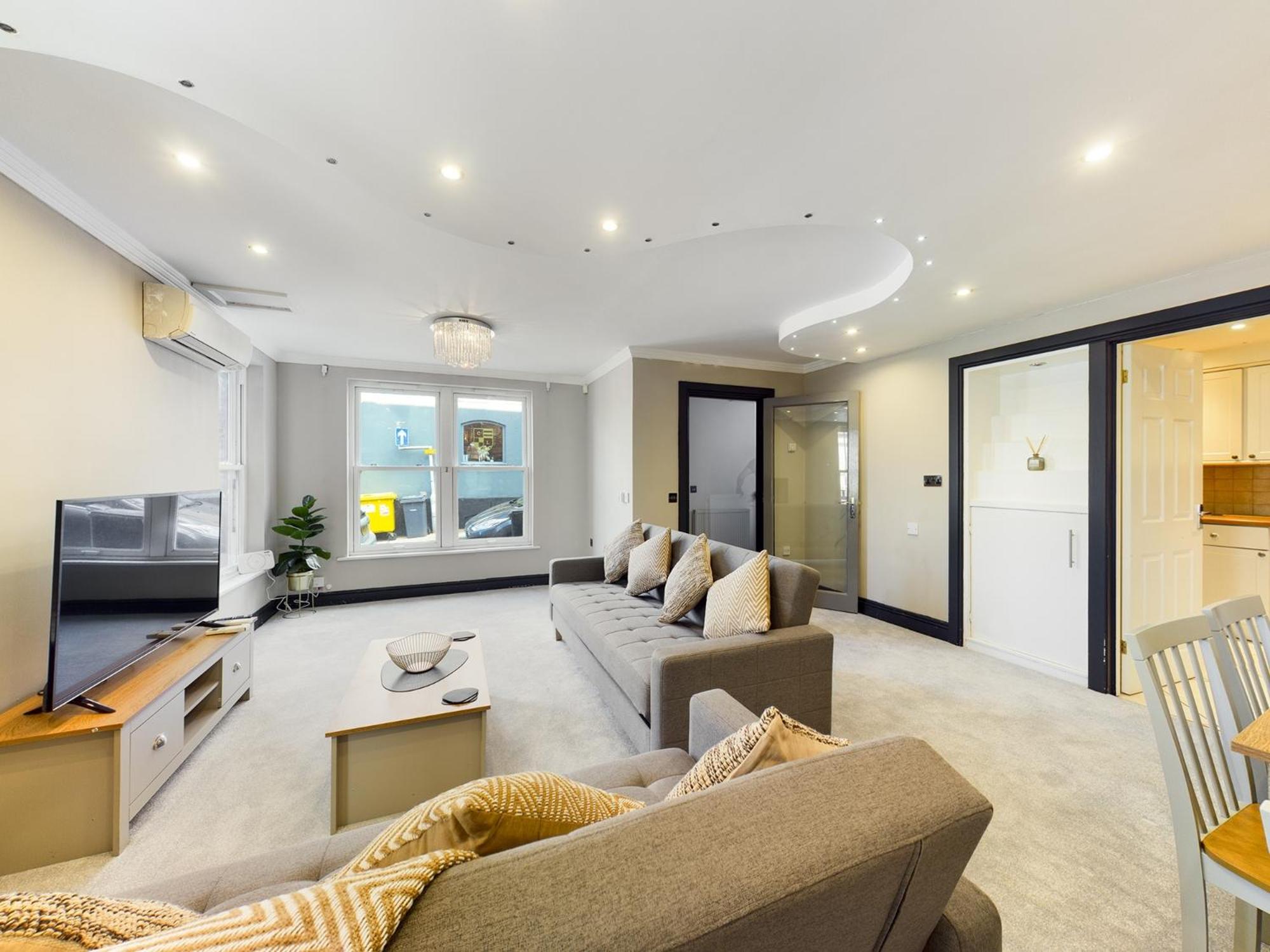 18 Palm Hill, Oxton view 2
