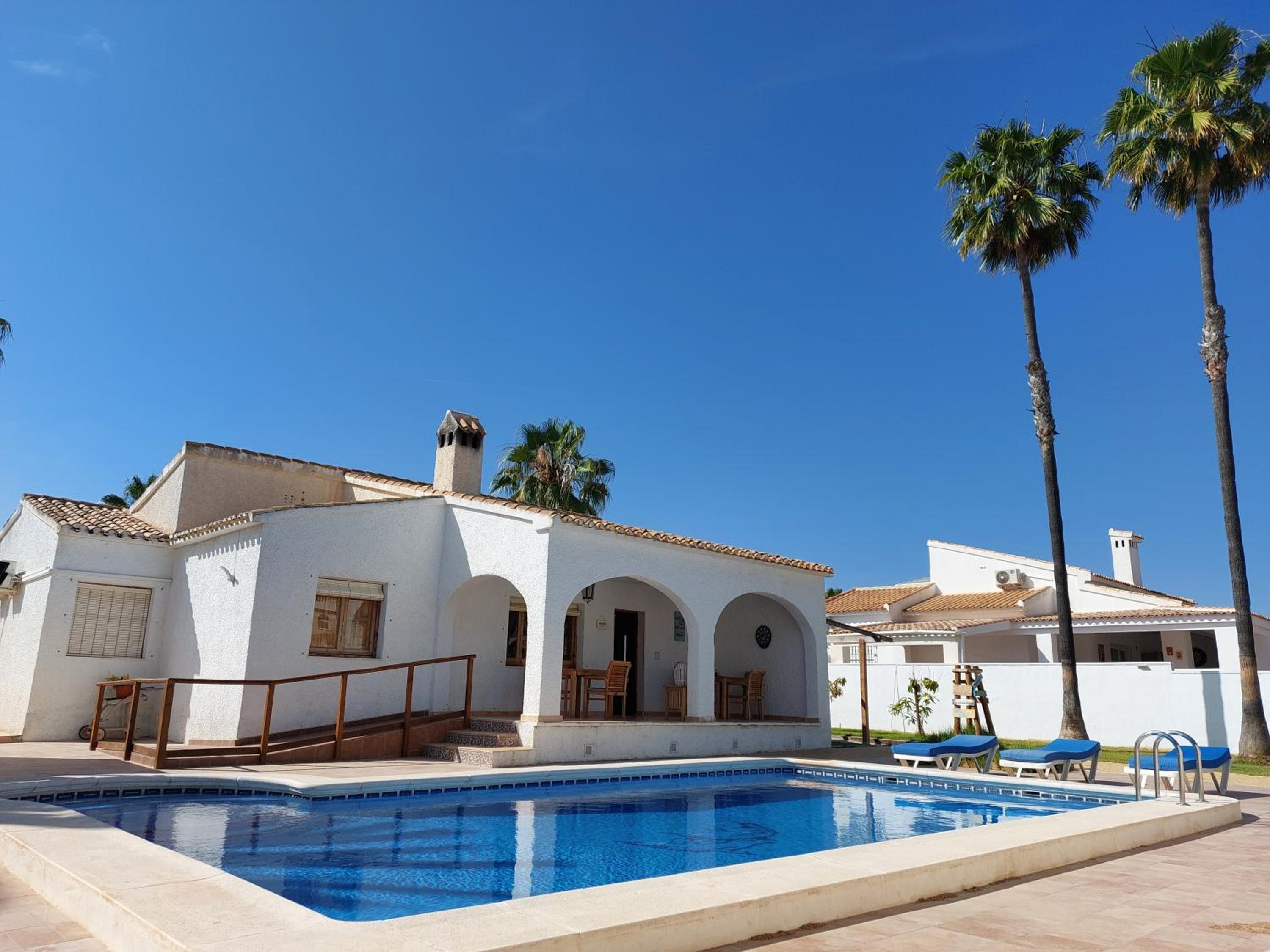 Chalet Playa Flamenca photo 1