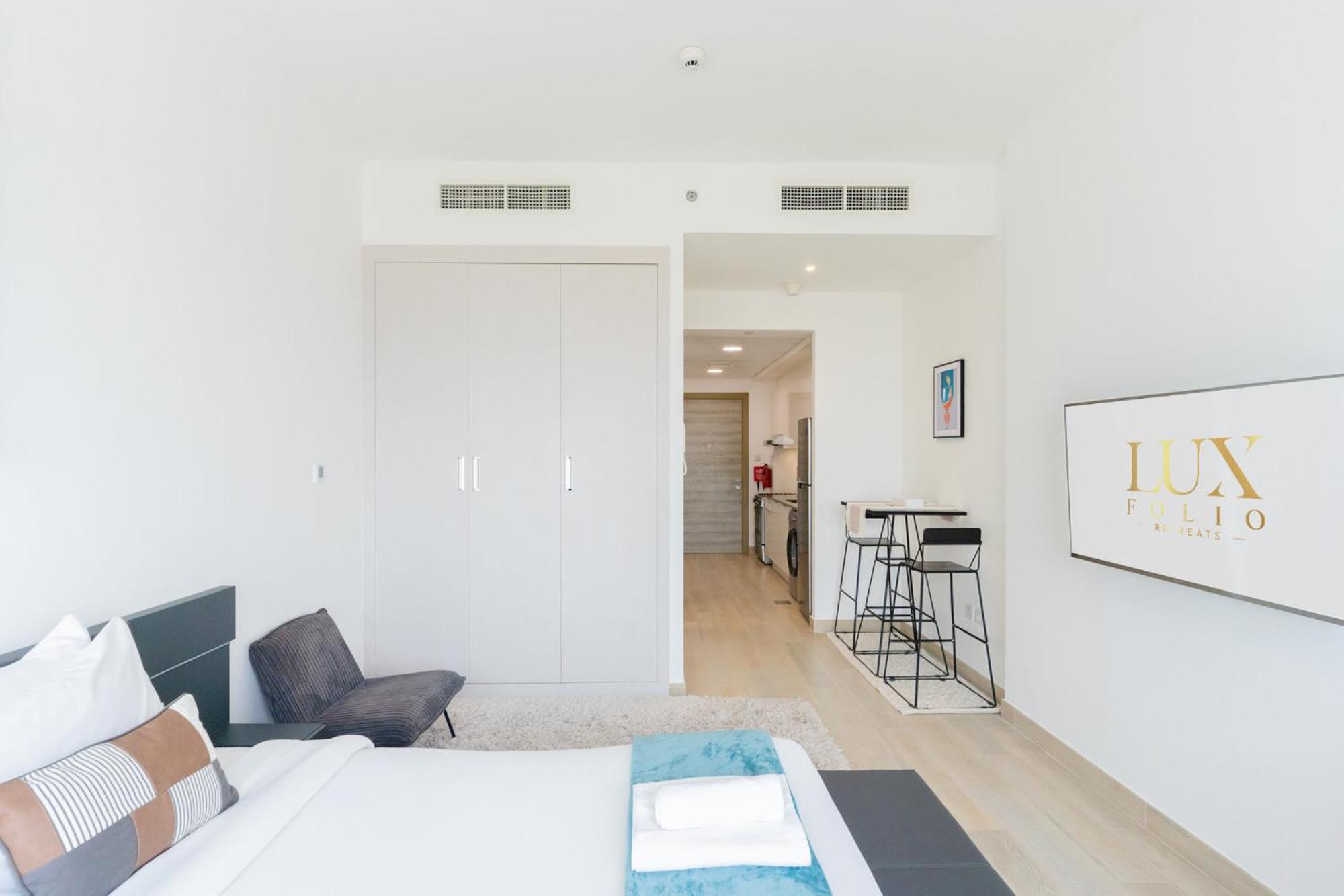 LUXFolio Retreats - Marina Skyline Bloom Towers