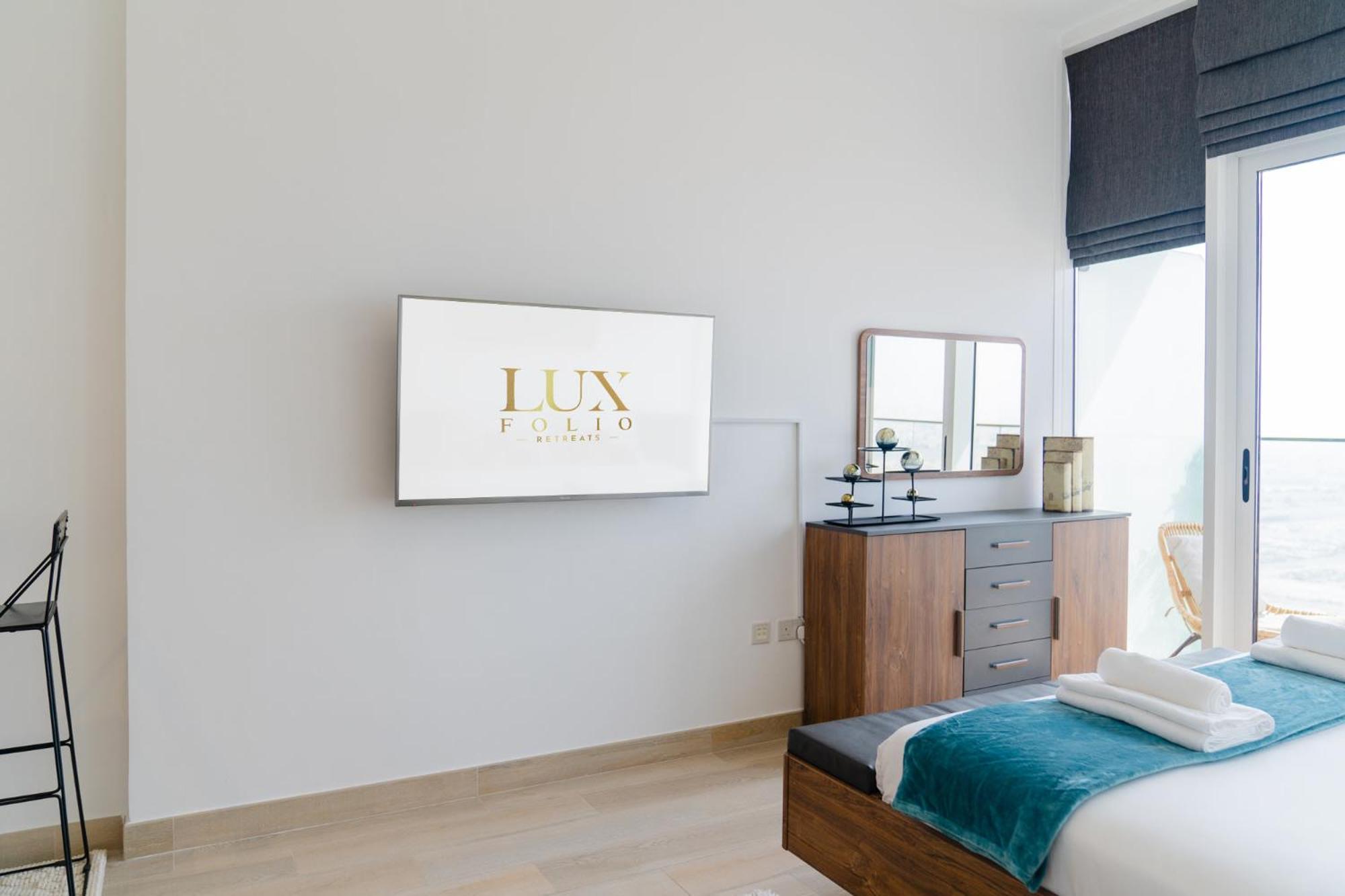LUXFolio Retreats - Marina Skyline Bloom Towers