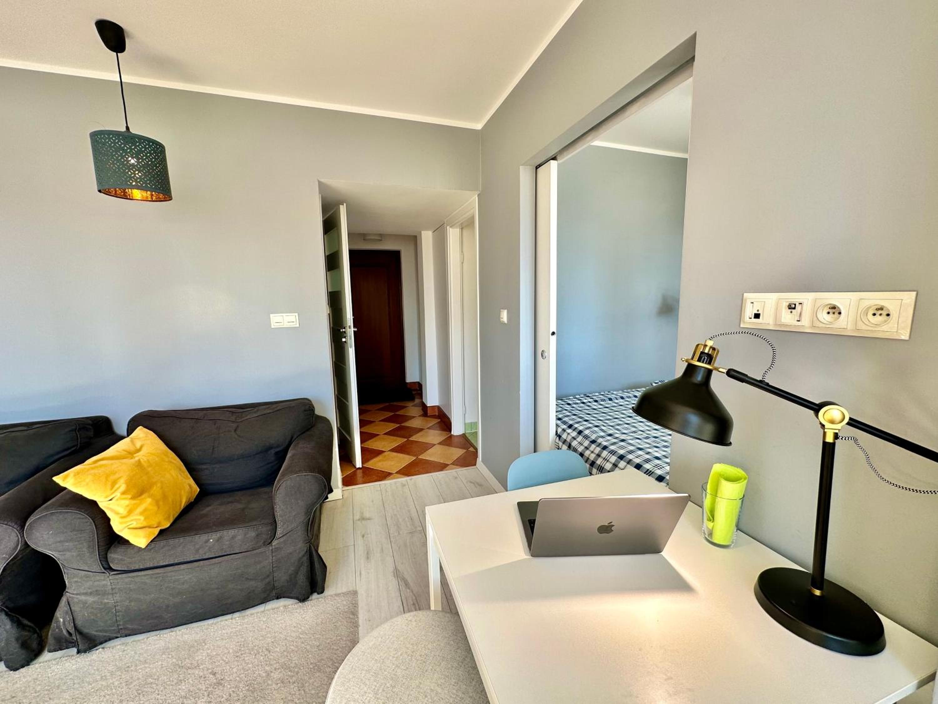 GOLD 2 King Size Bed, metro x2 free WiFi, 50'TV Netflix, HBO, AppleTV+