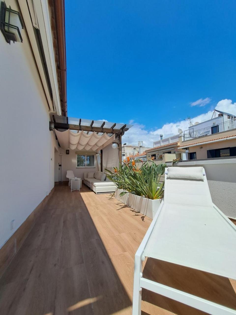 Ático esquinero muy soleado con la terraza de 50 m2 photo 3