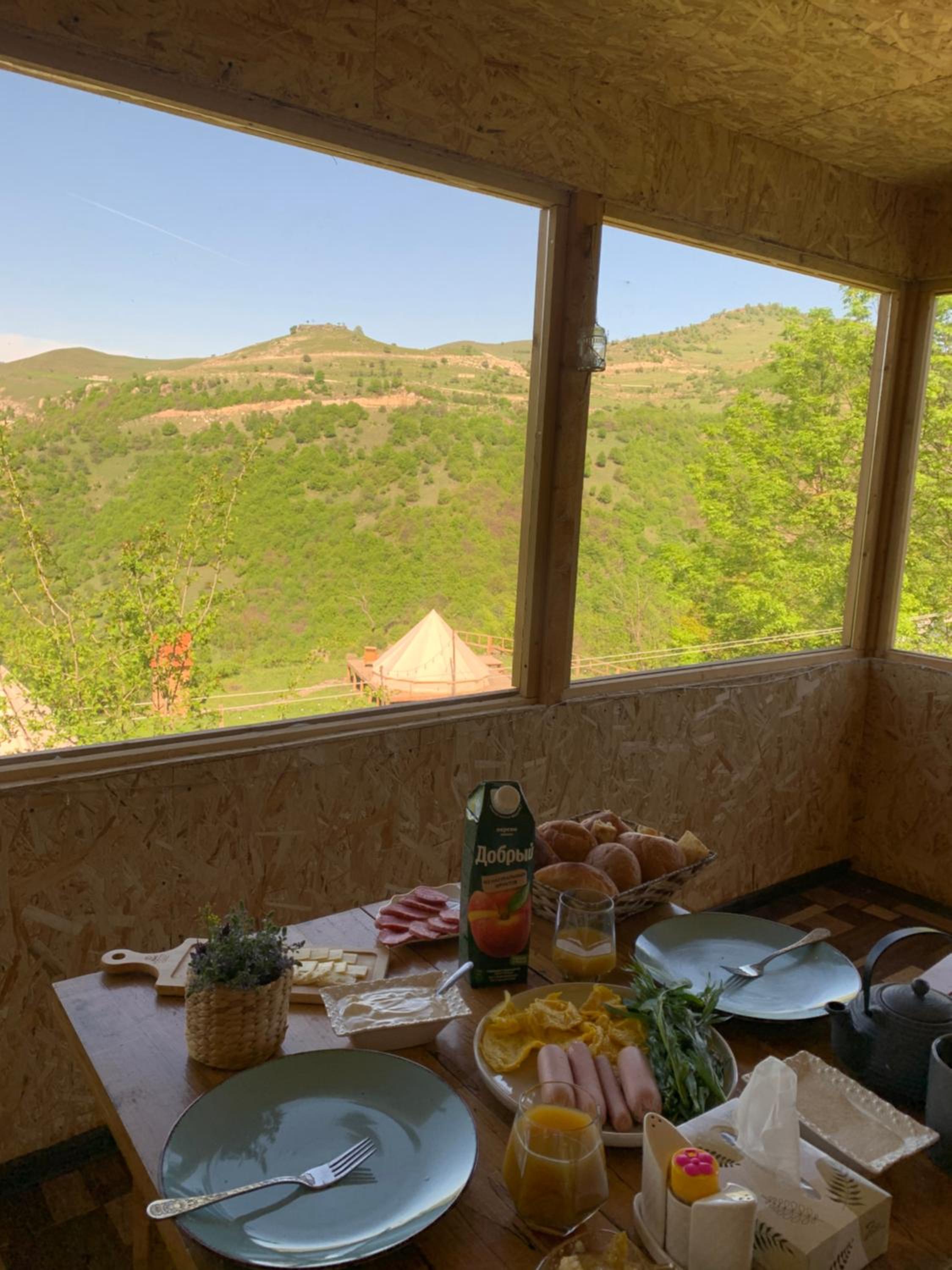 Alereks Mountain Camping